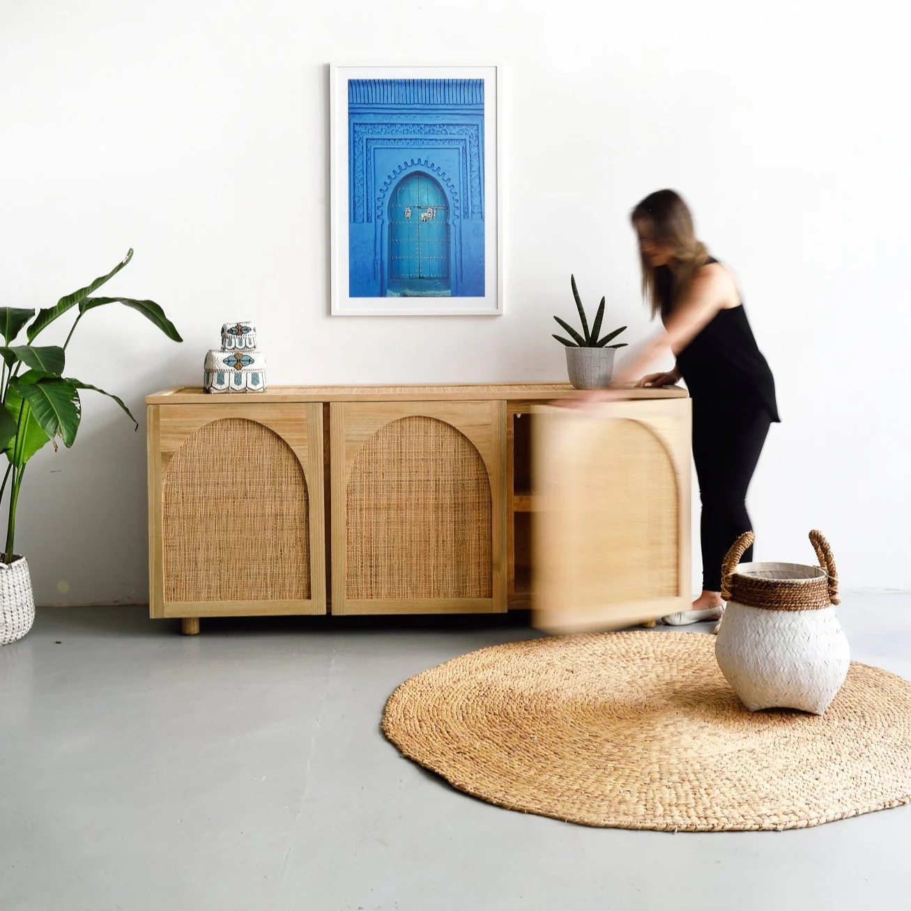 3 Door Arch Cabinet - Image 8