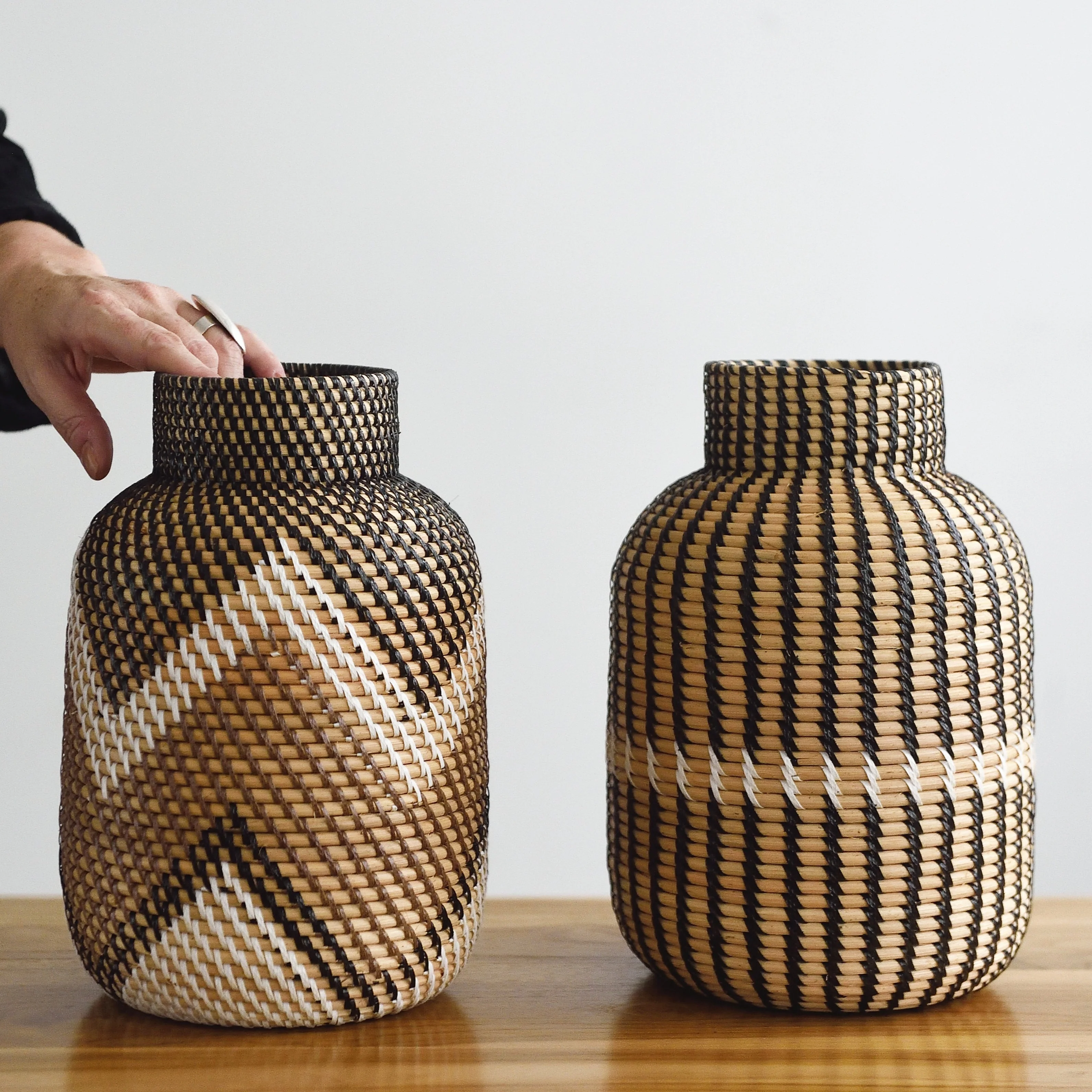 Aztec Rattan Vase - Image 3