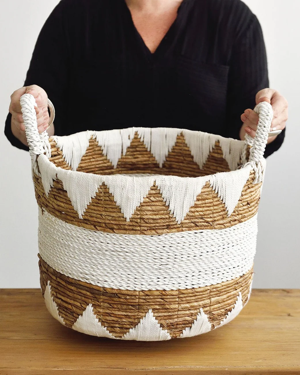 Banana Leaf Macrame Basket - Image 3