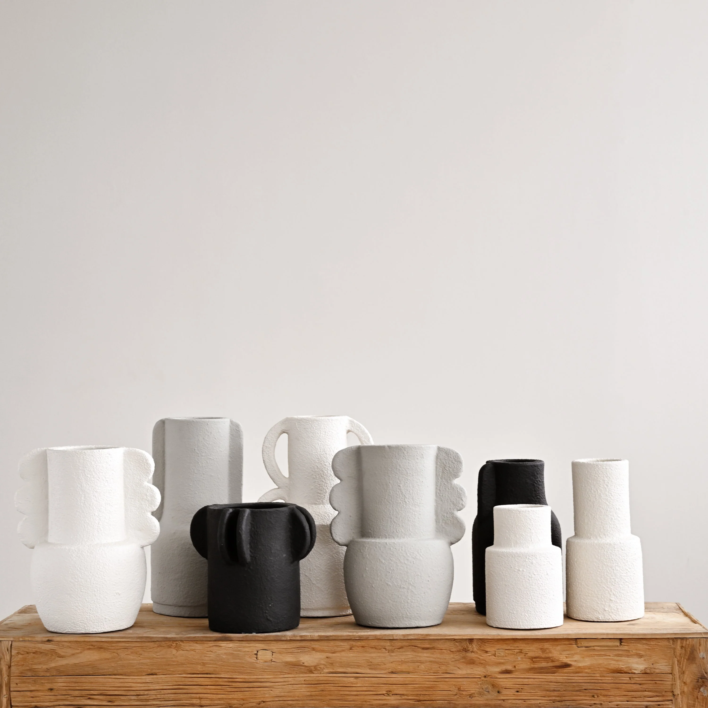 Black Hermes Vase - Image 6