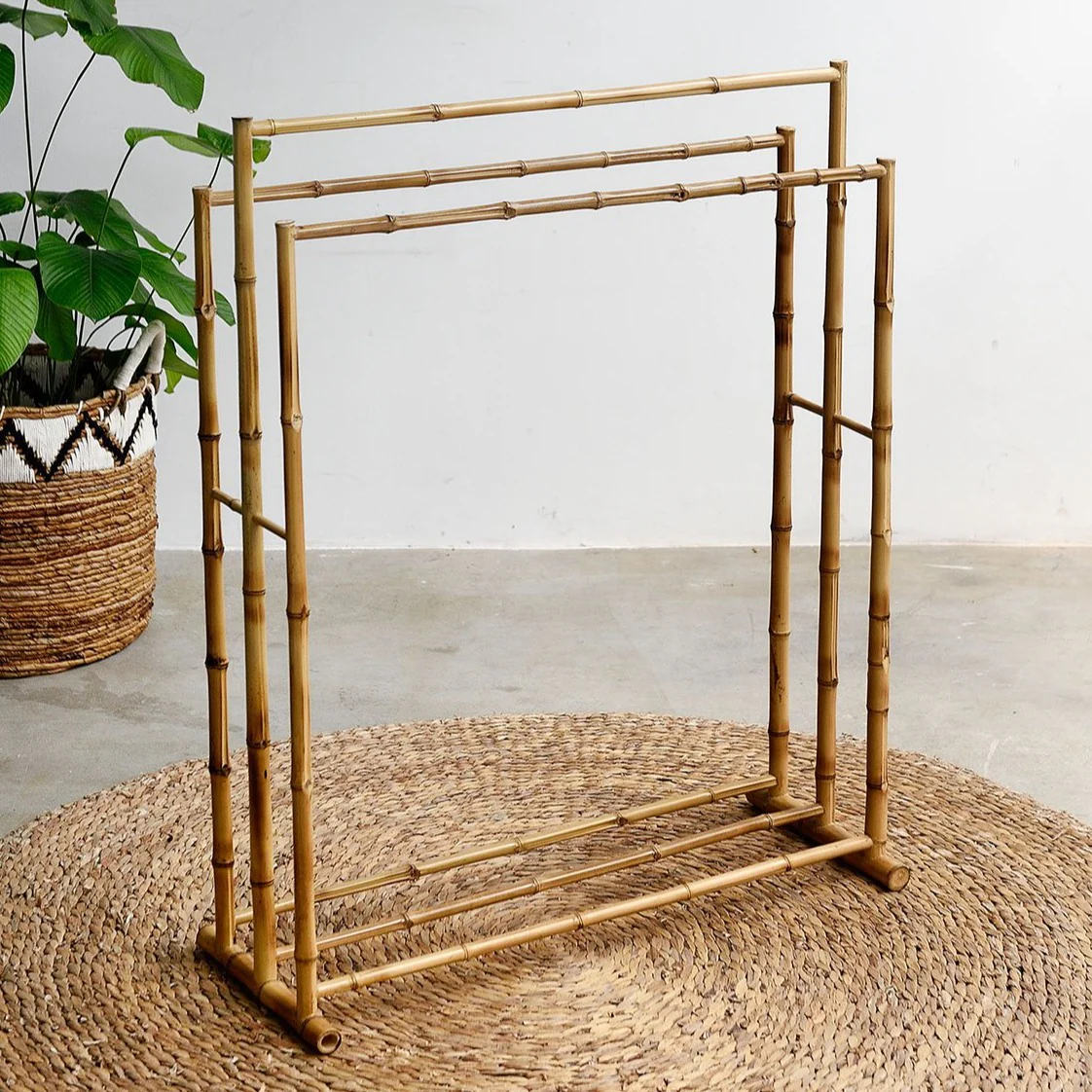 Bungalow Bamboo Towel Rack - Image 4