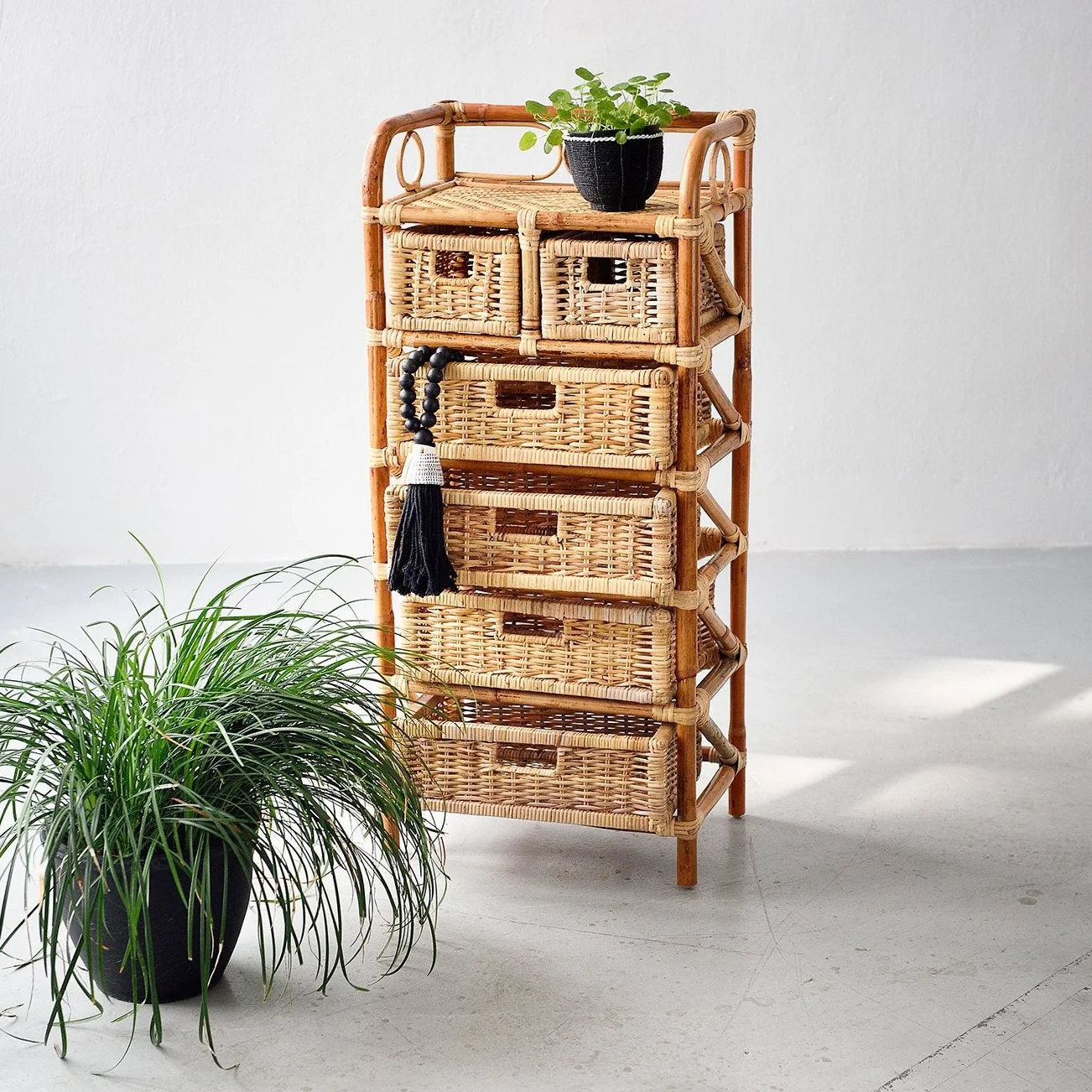 Bungalow Rattan 4+2 Drawers Cabinet - Image 3