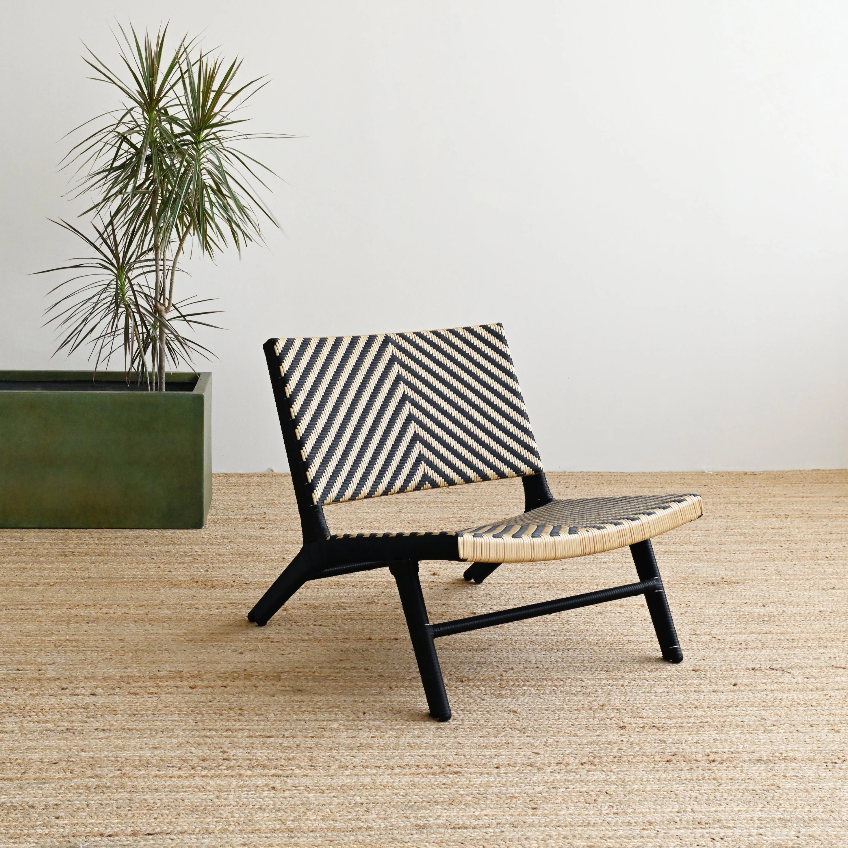 Claudia Outdoor Lounge Chair - Natural Black - Image 3
