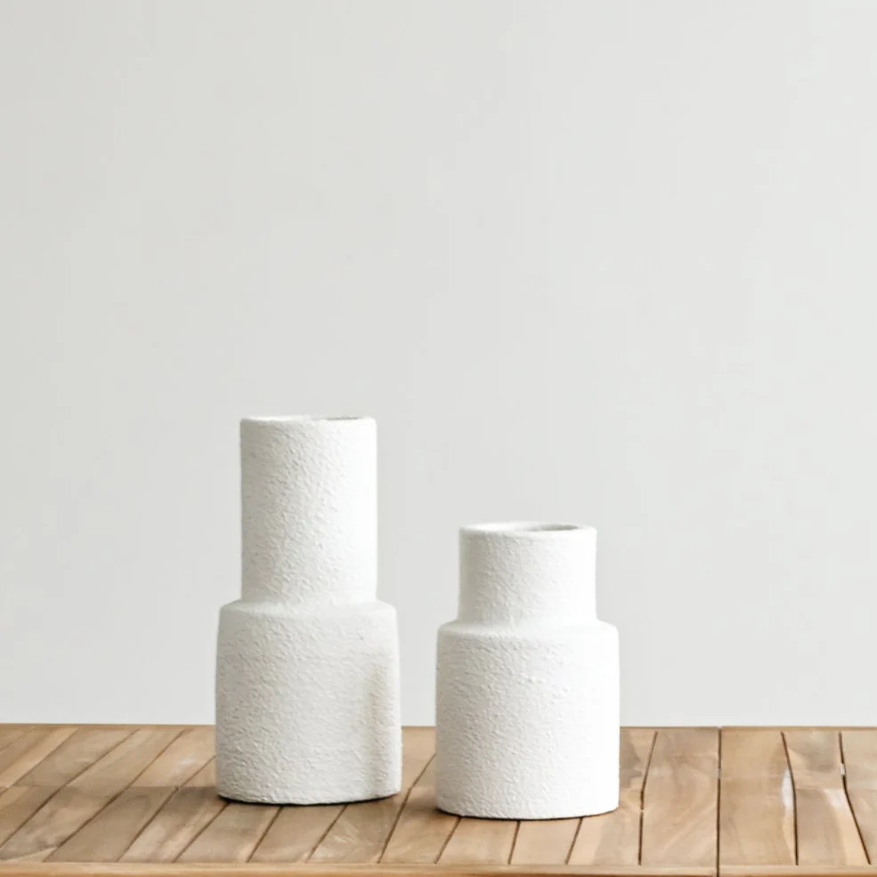 Cream Ares Vase