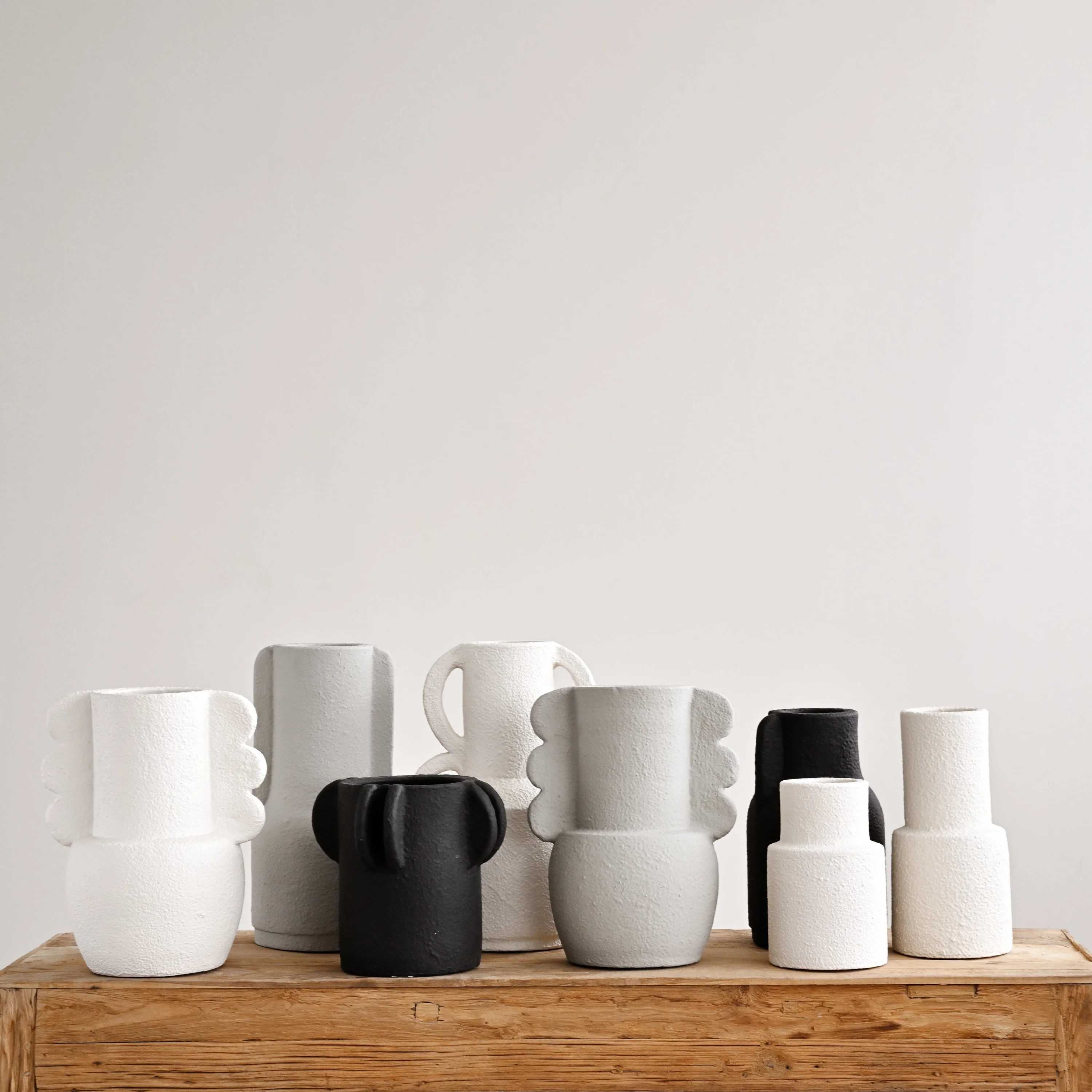 Cream Ares Vase - Image 6