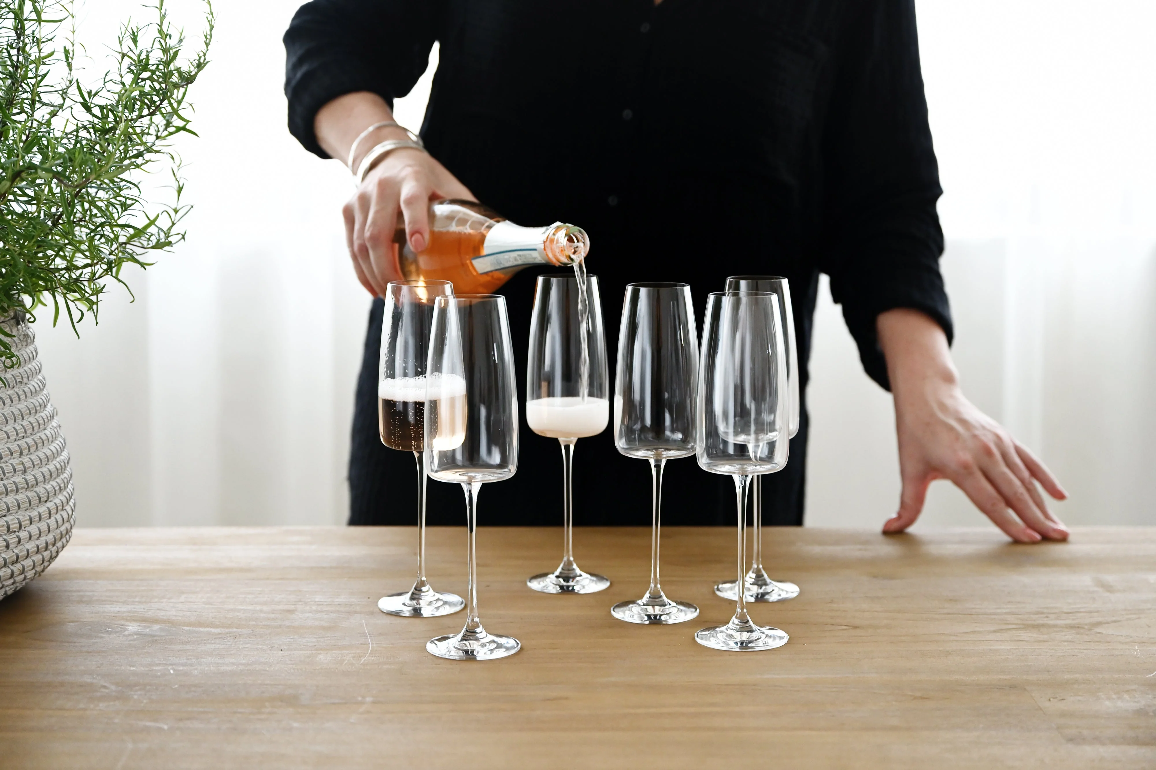 Epicure Champagne Glass - Set of 6 - Image 4