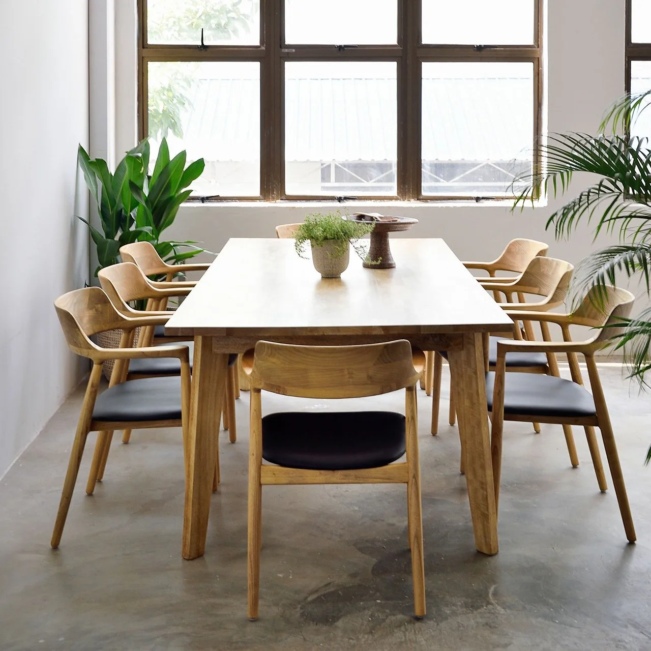Gili Dining Table - Natural - Image 6