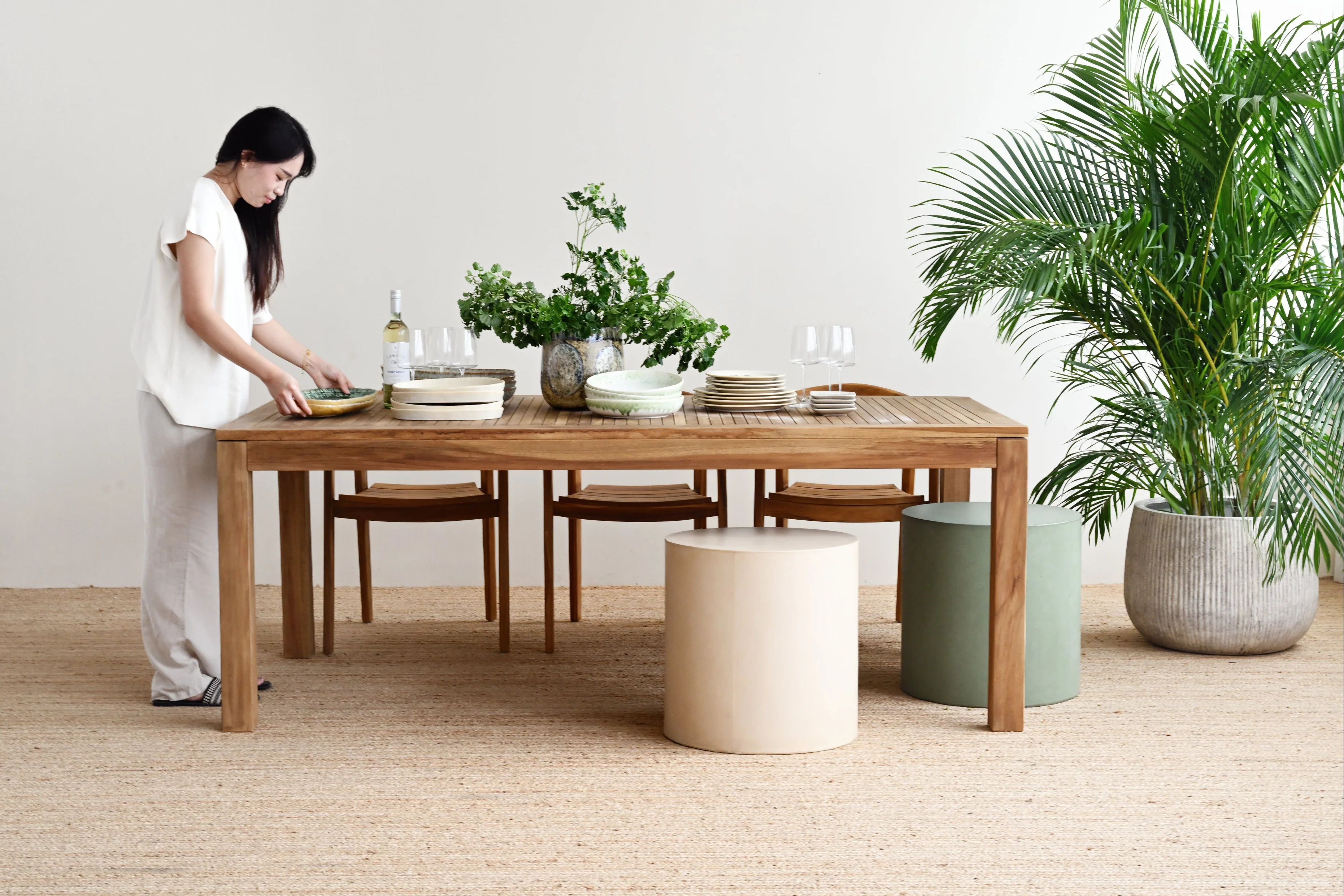 Ito Concrete Side Table - Beige - Image 4