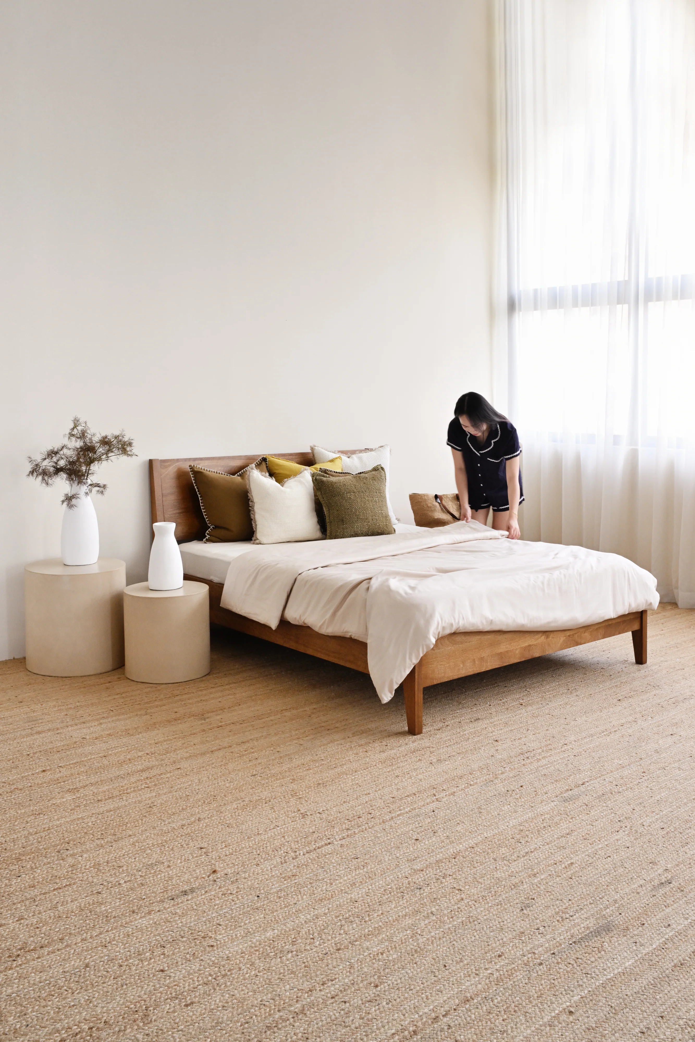 Ito Concrete Side Table - Beige - Image 5