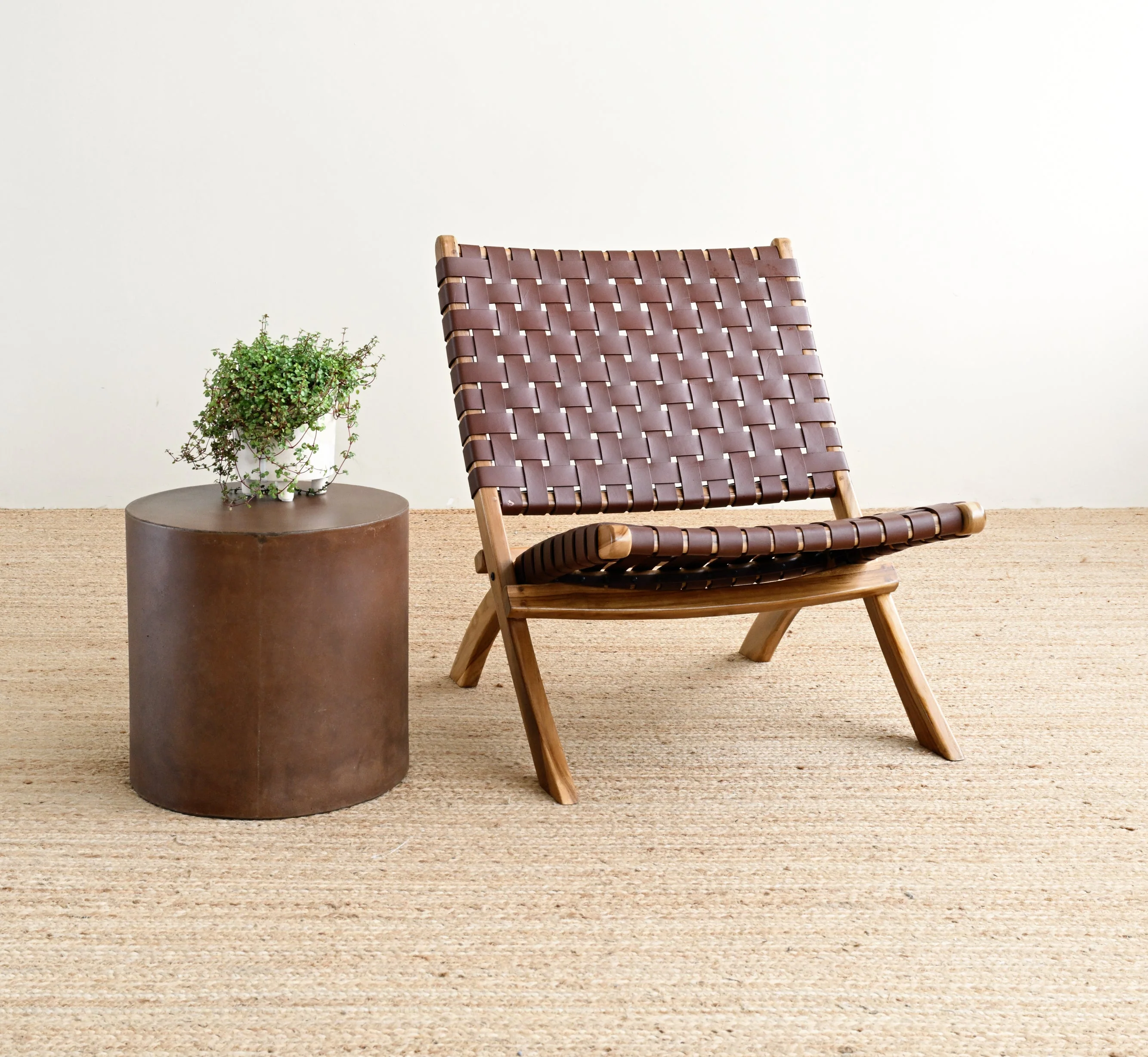 Ito Concrete Side Table - Coffee - Image 4