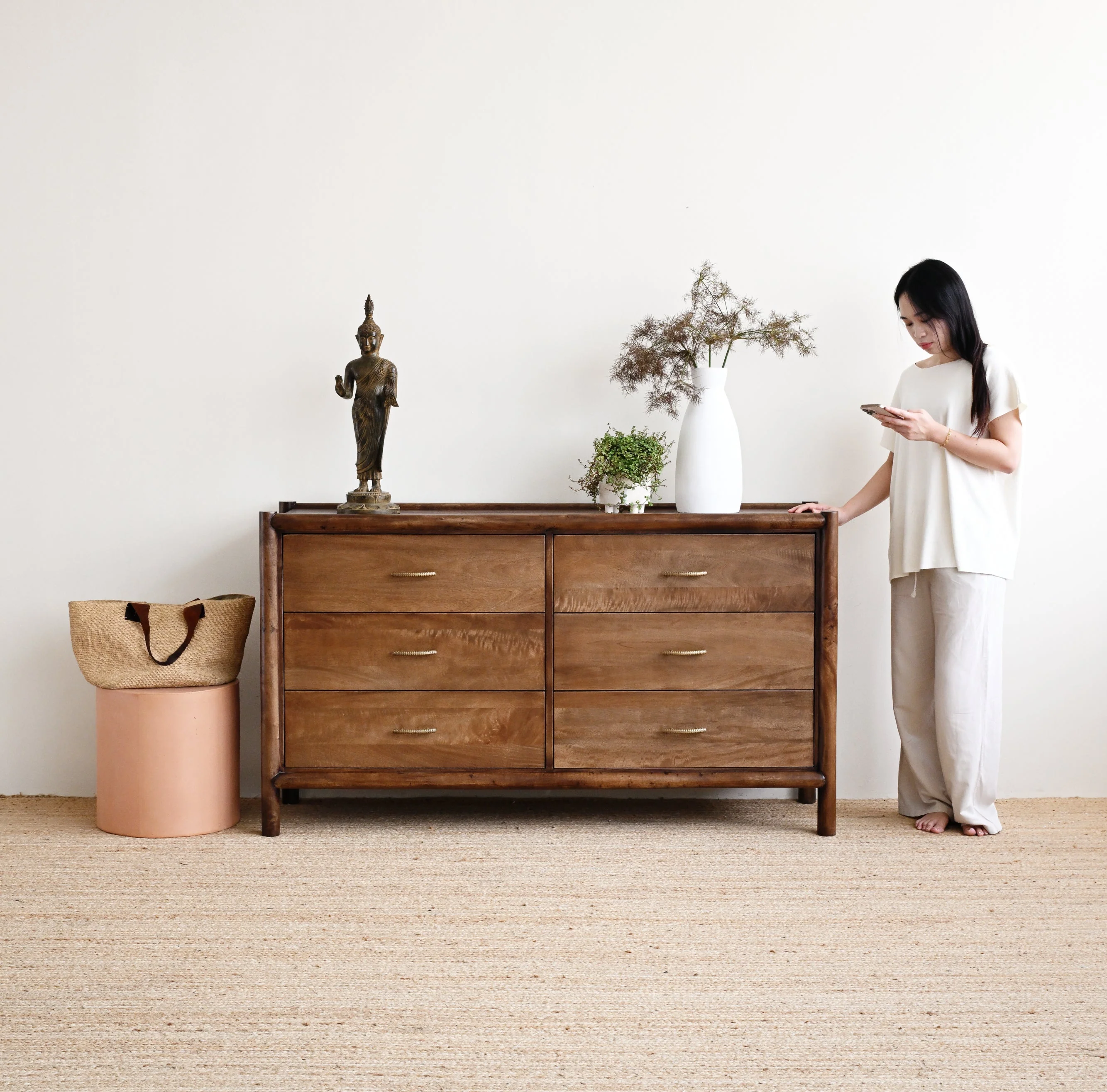 Ito Concrete Side Table - Terracotta - Image 5