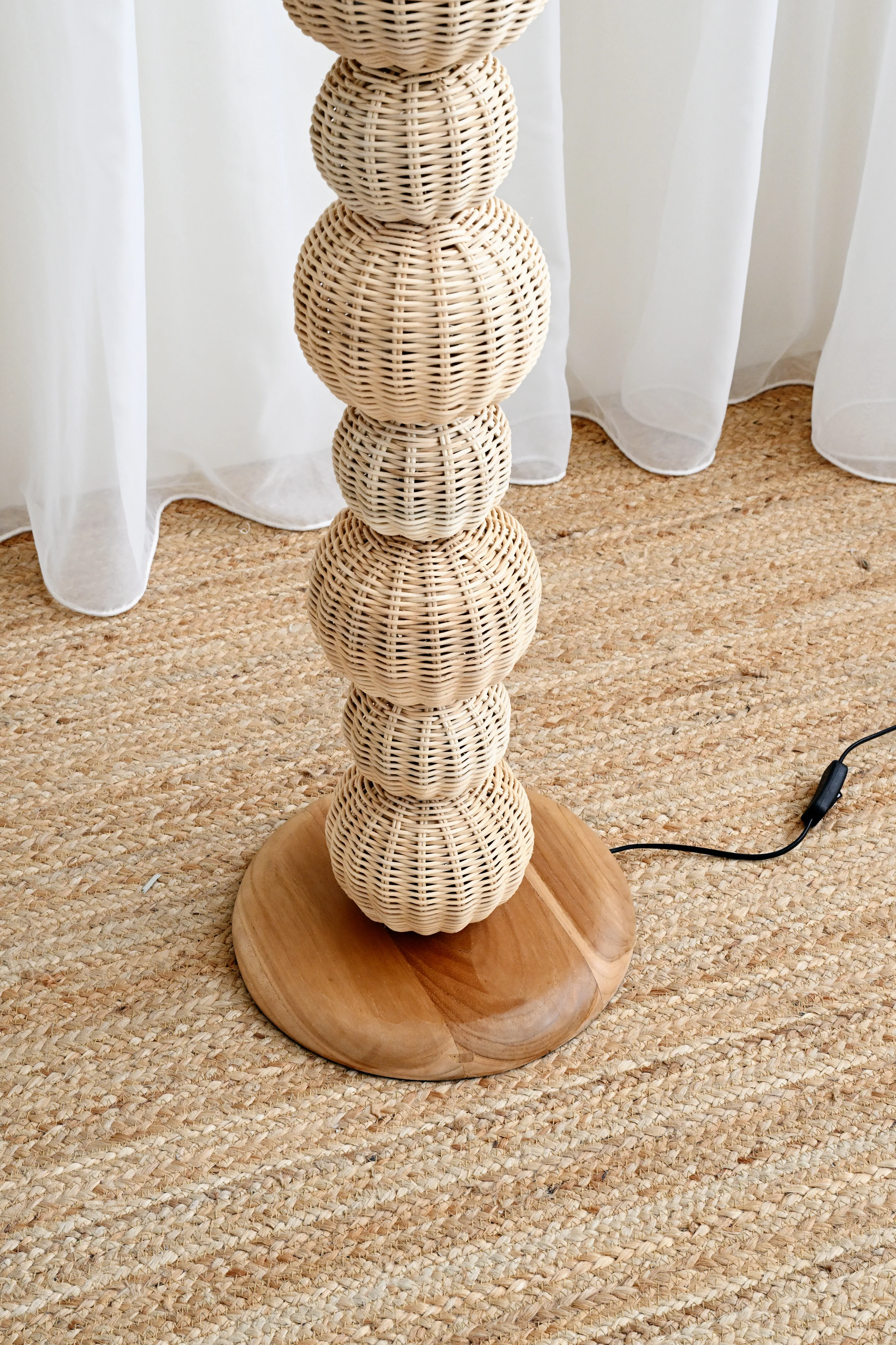 Jaimie Rattan Standing Lamp - Image 7