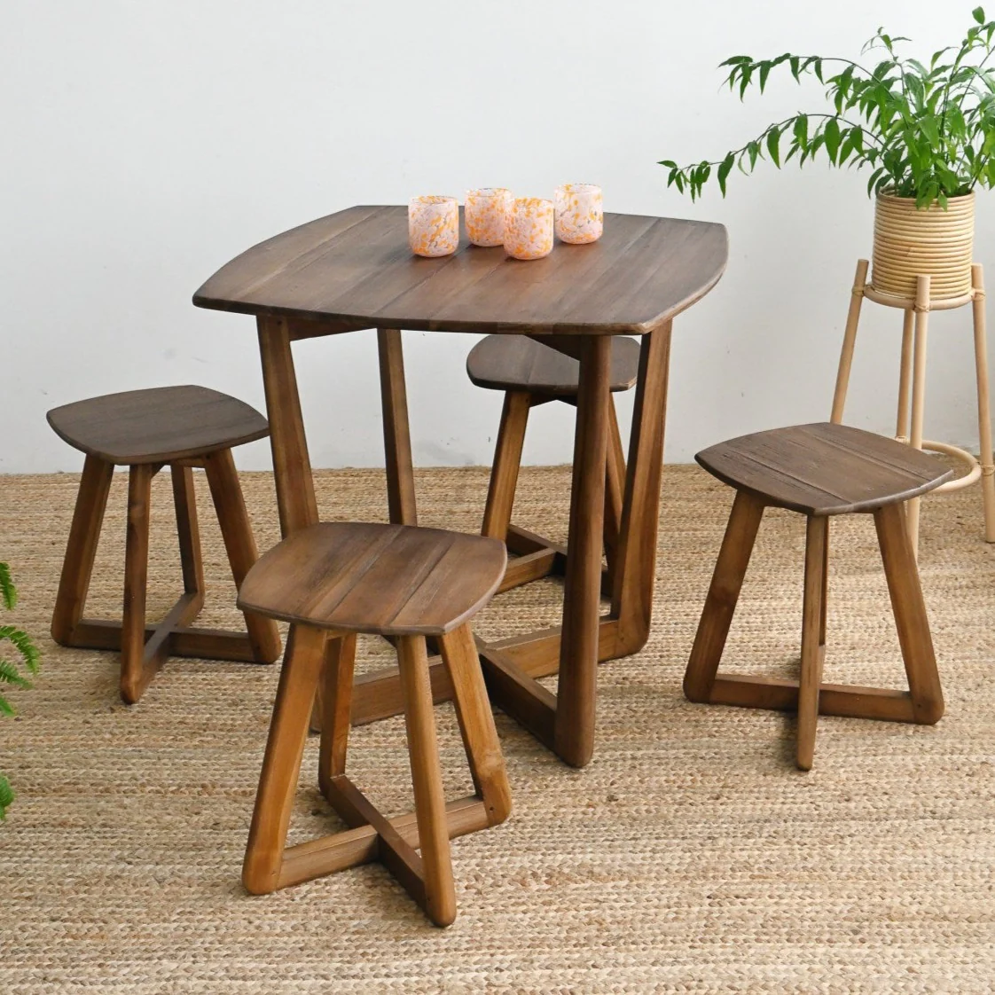 Joan Table - Image 2