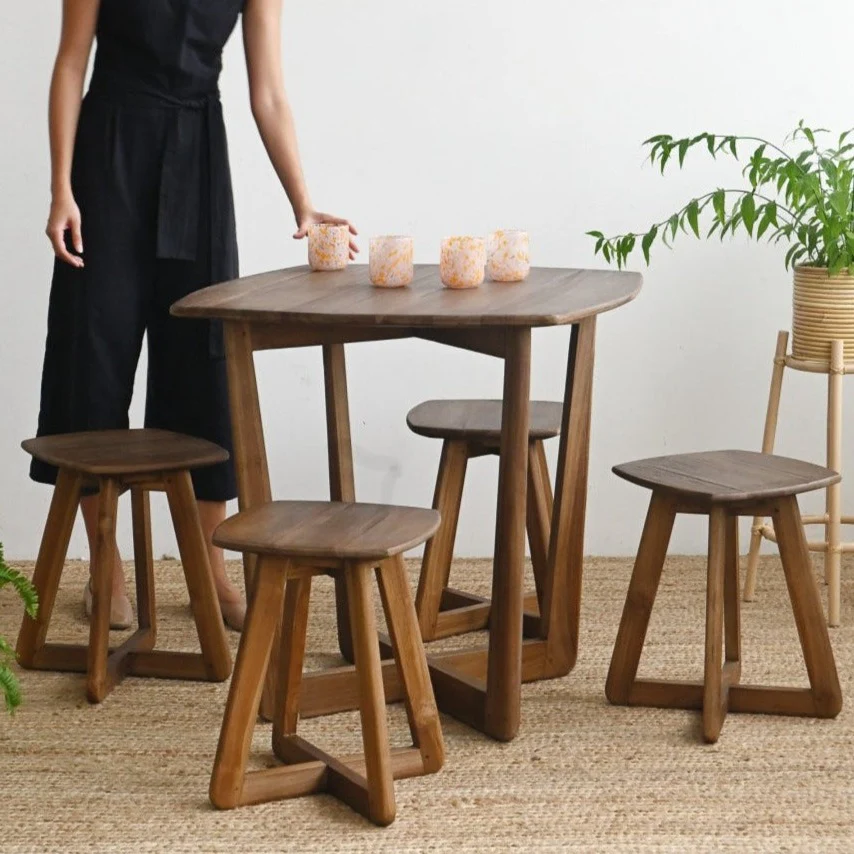 Joan Table - Image 3