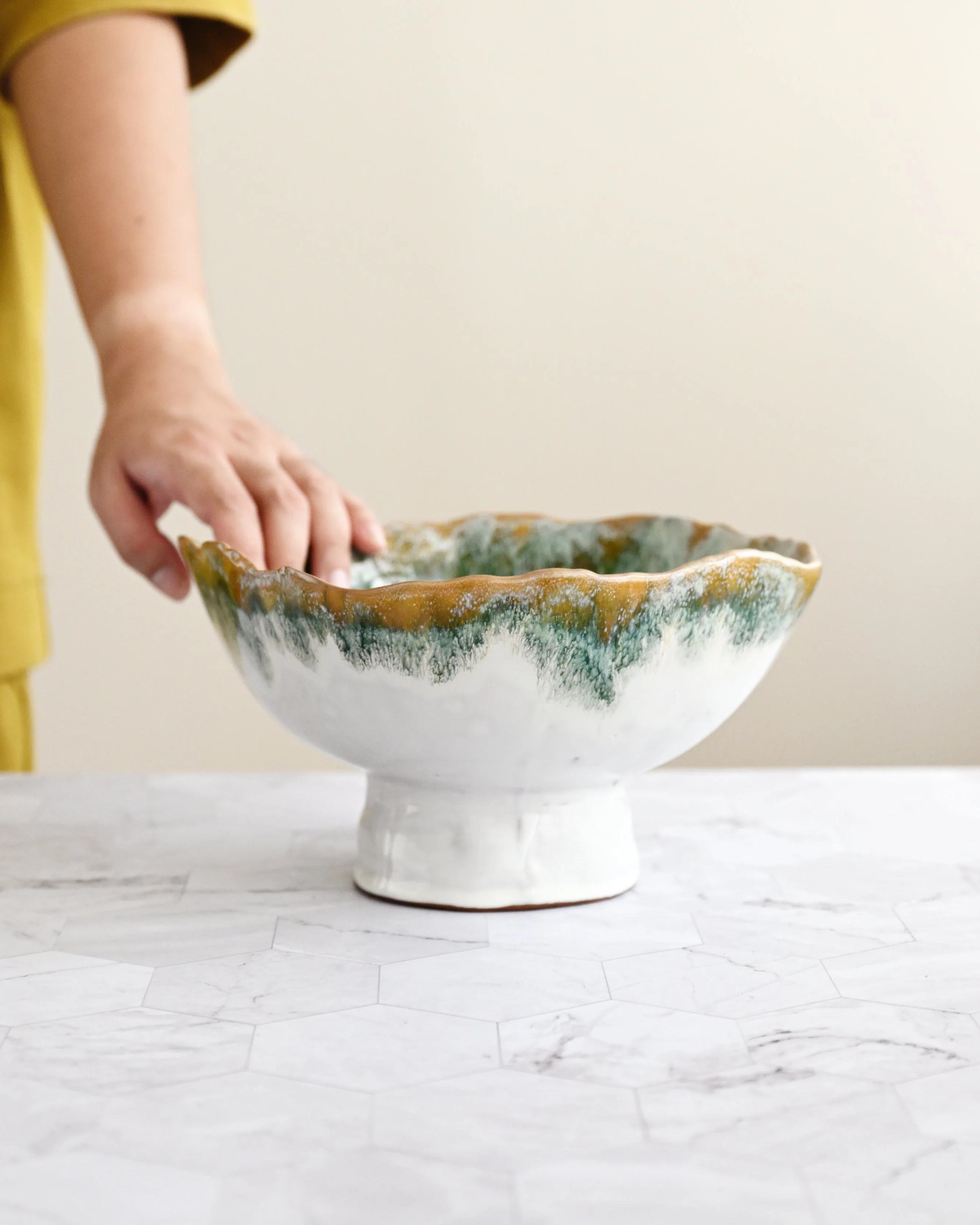 Joby Serving Pedestal Bowl