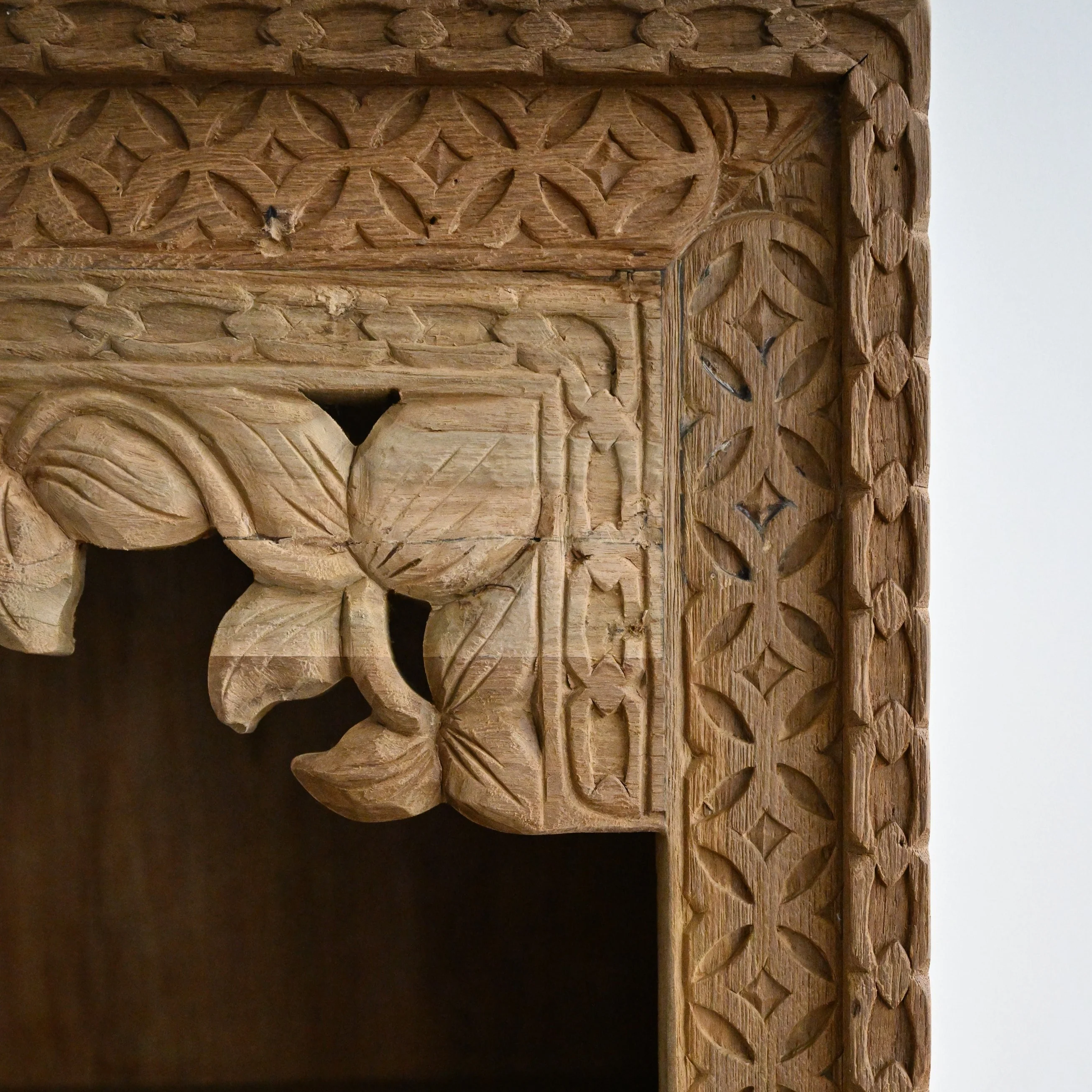 Kawung Bookshelf - Image 4