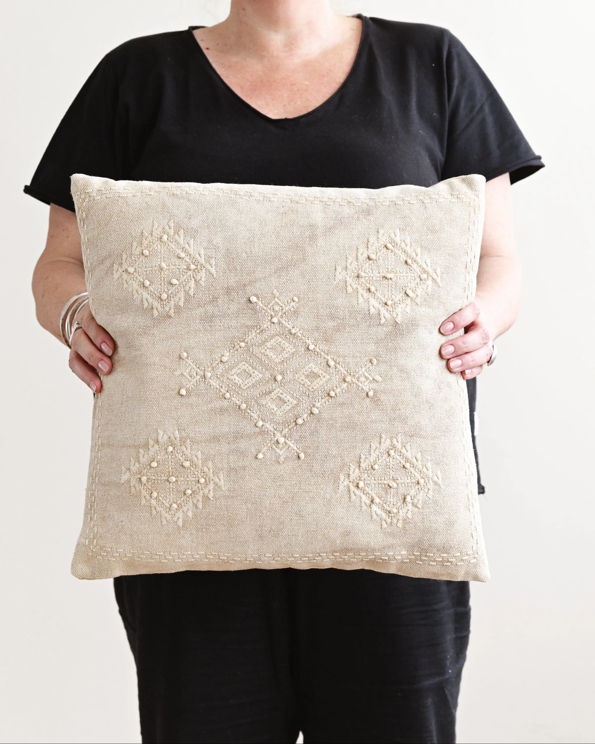 Leva Cushion - 45cm x 45cm - Image 2