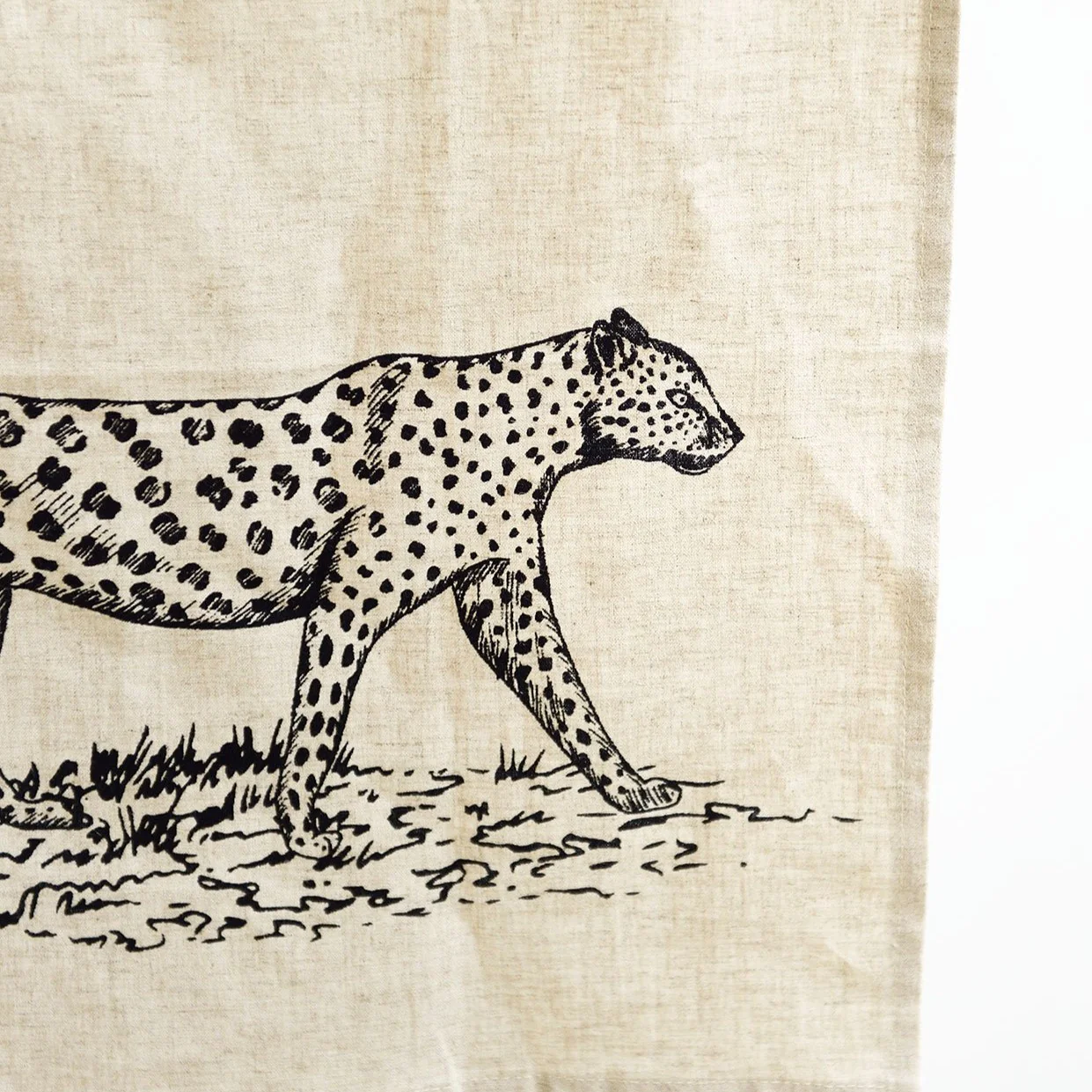 Linen Leopard Tea Towel - 70 x 43 cm - Image 3