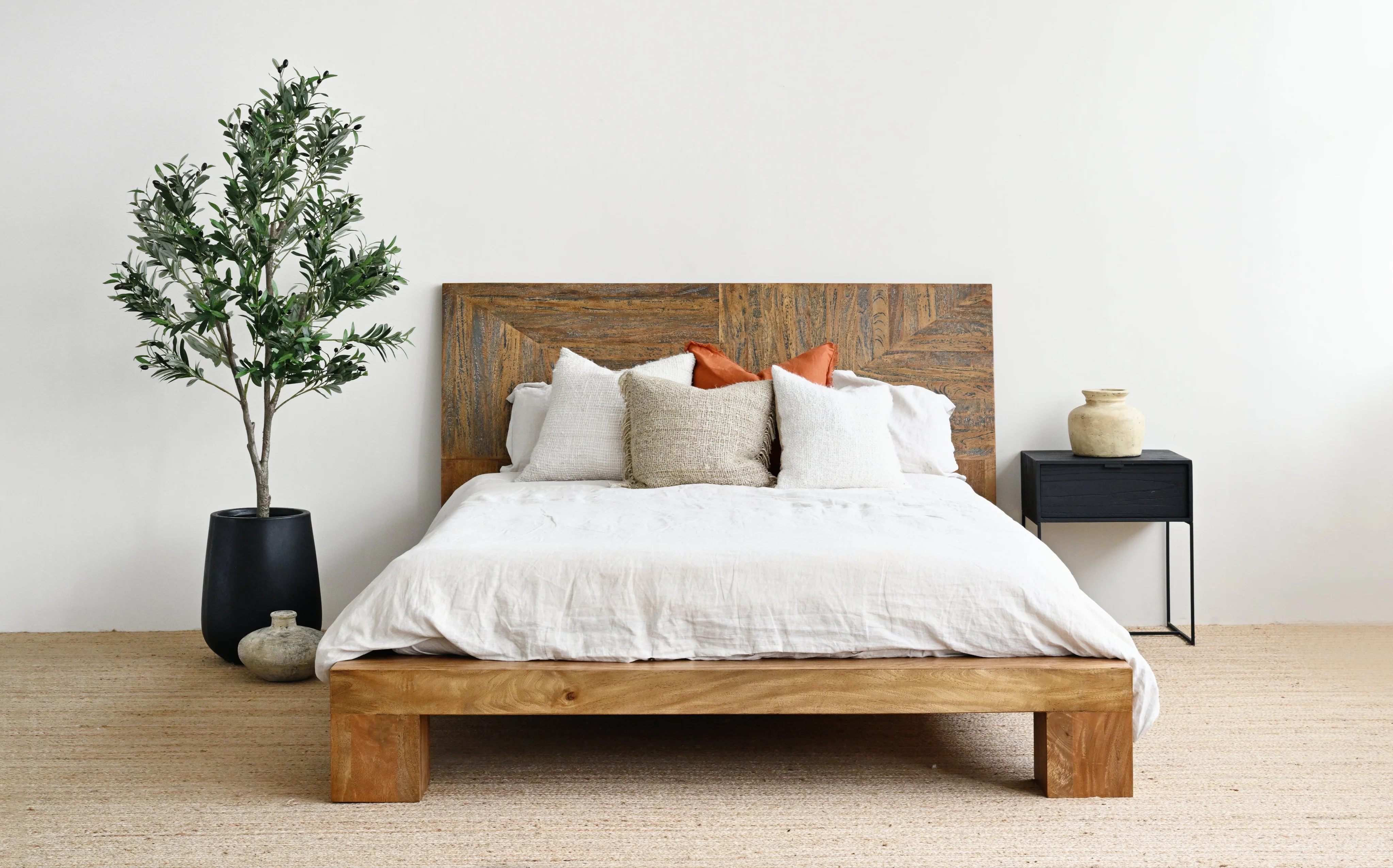 Lola Side Table - Black - Image 3