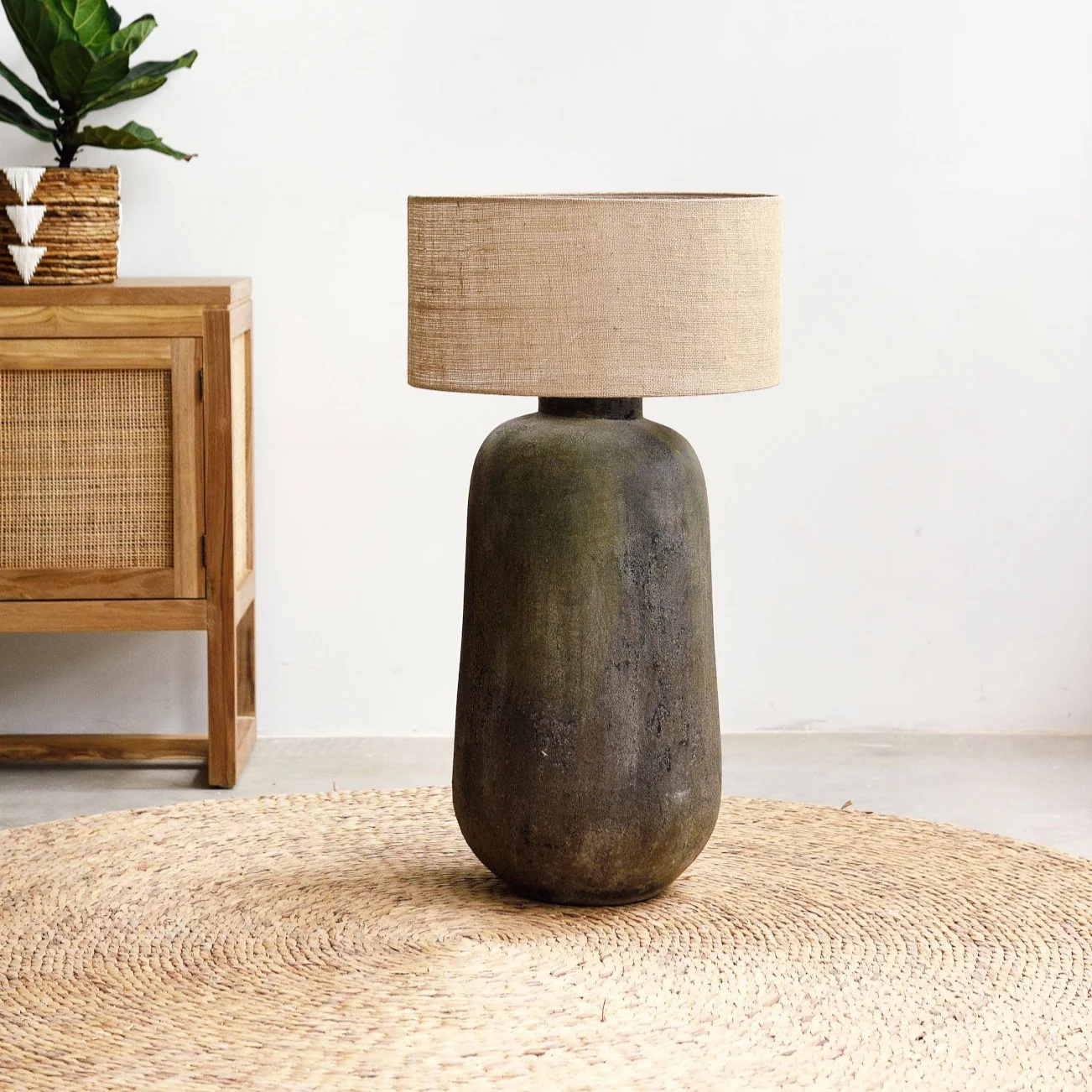 Lombok Pottery Lamp - Image 4