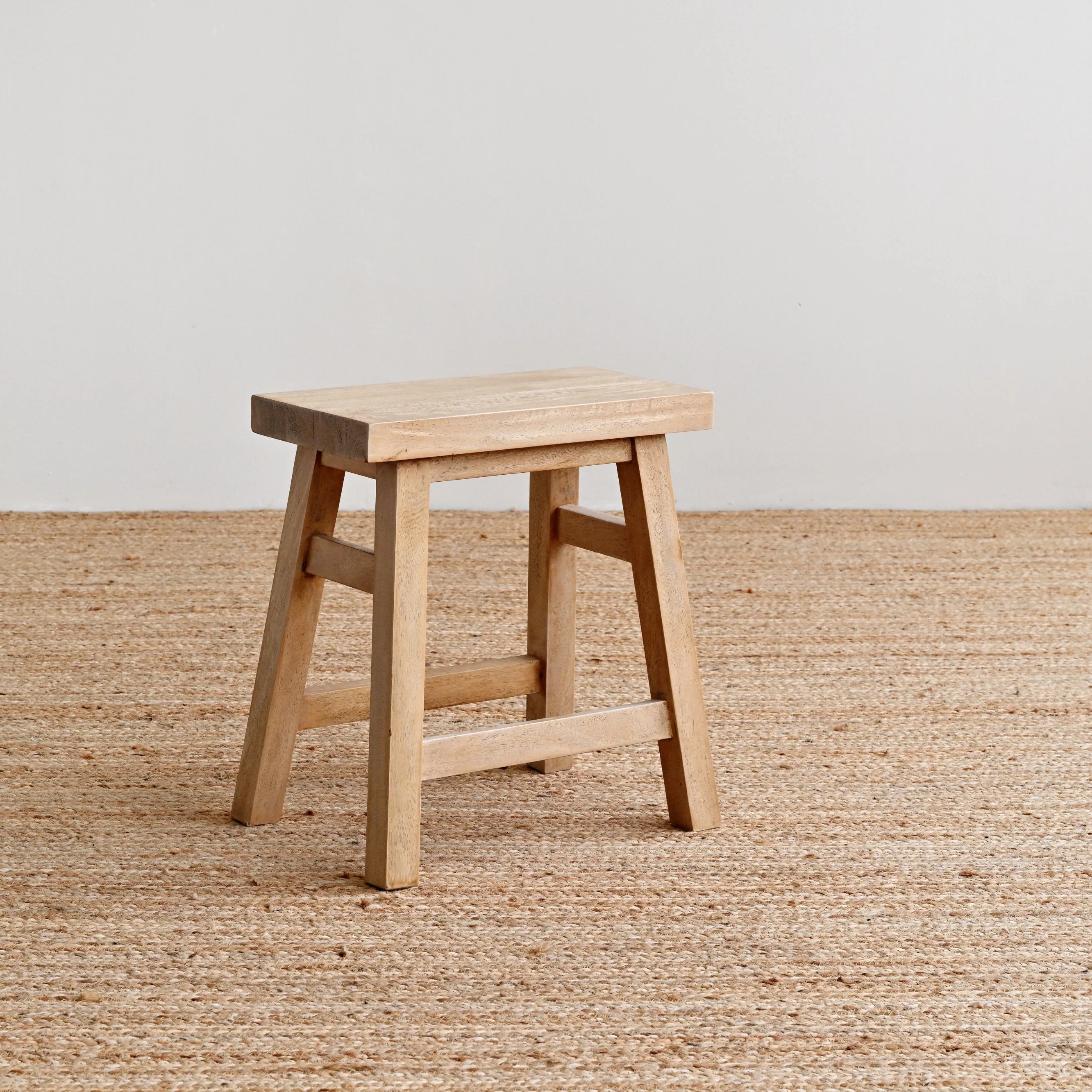 Lowanu Stool - Image 11