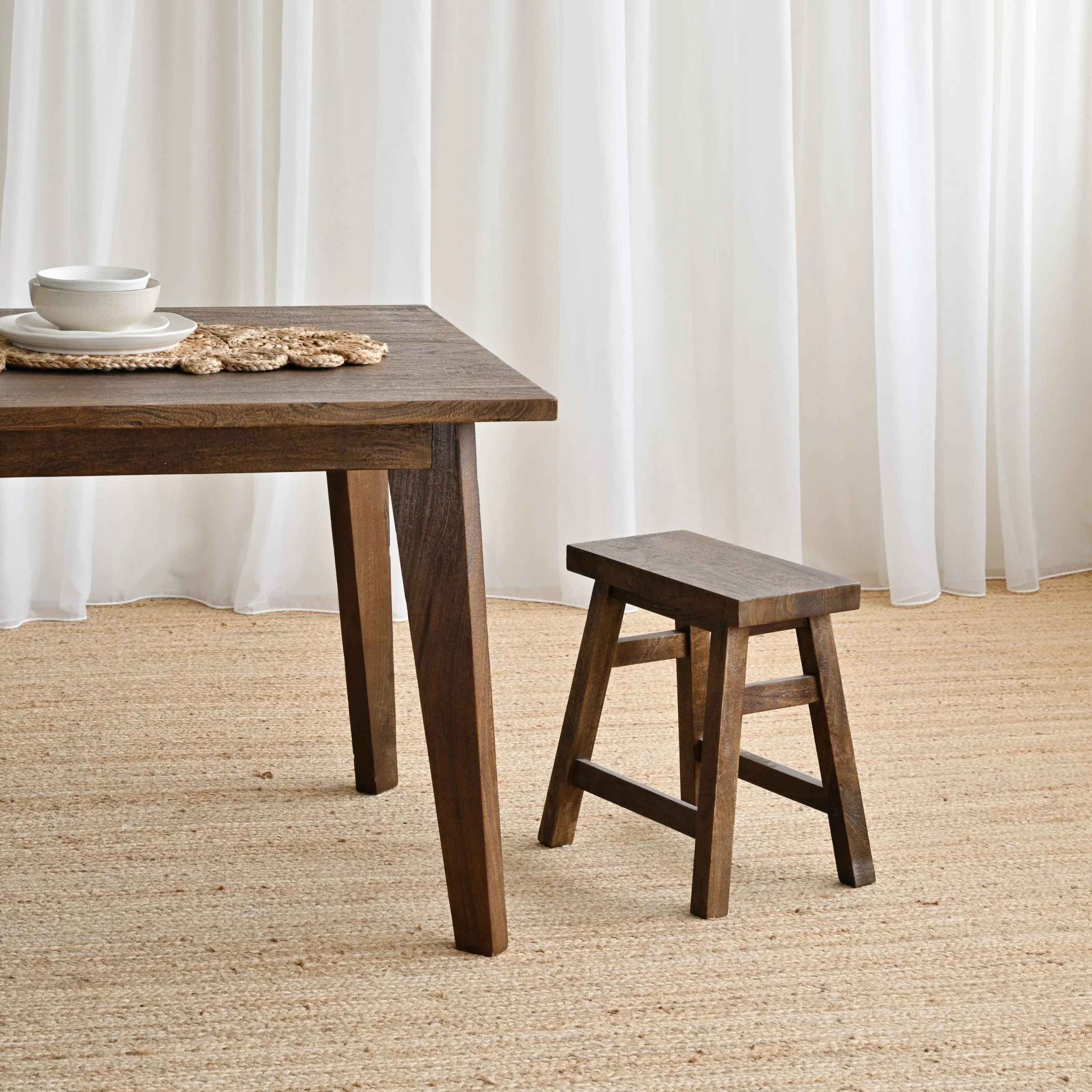 Lowanu Stool - Image 3