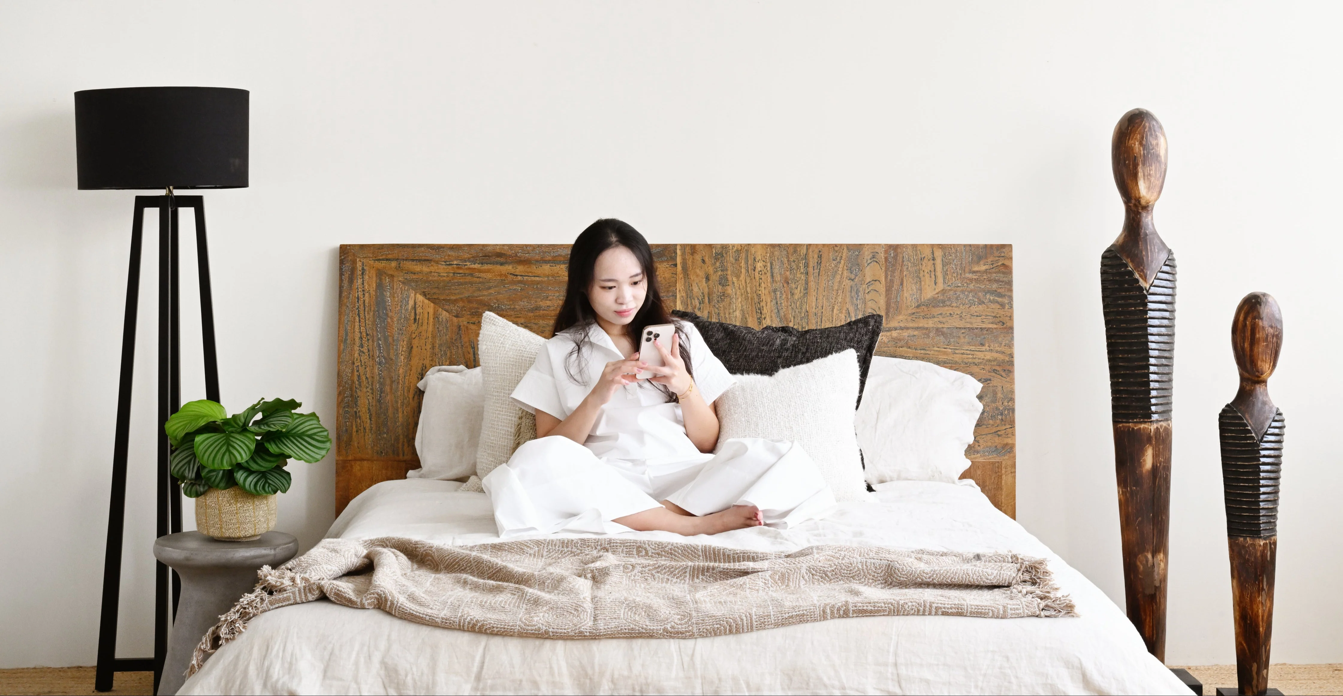 Madura Bed - Midnight Indigo - Image 5