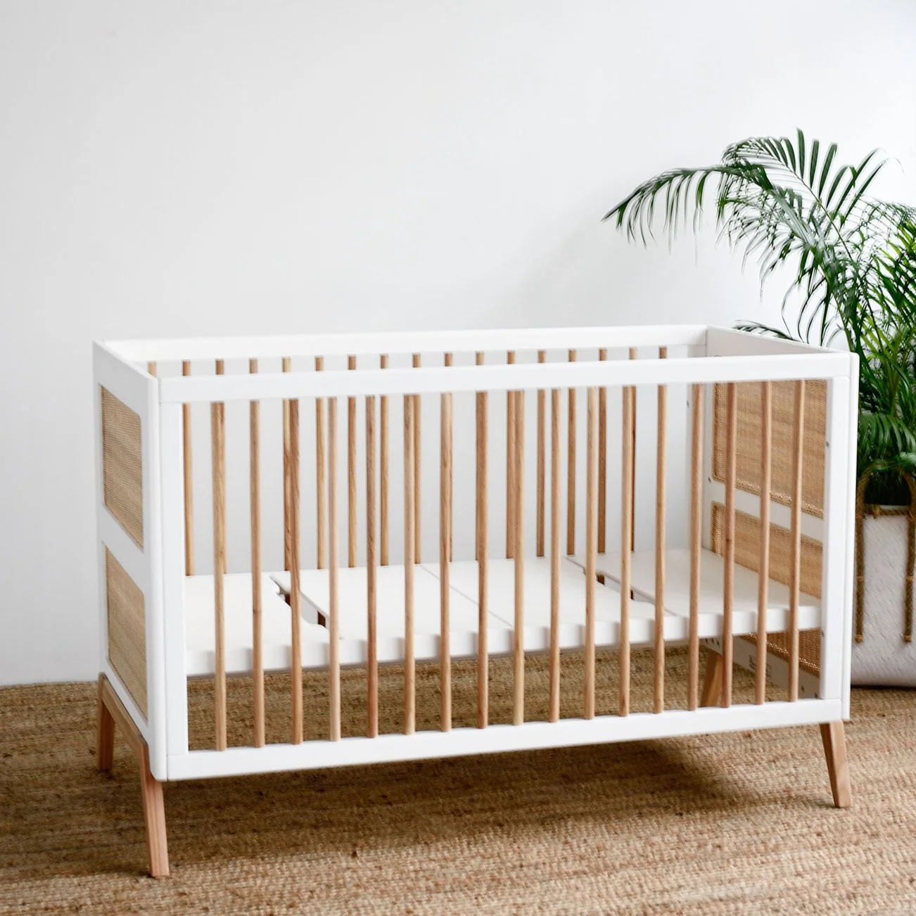 Marelia Baby Bed - White - Image 5