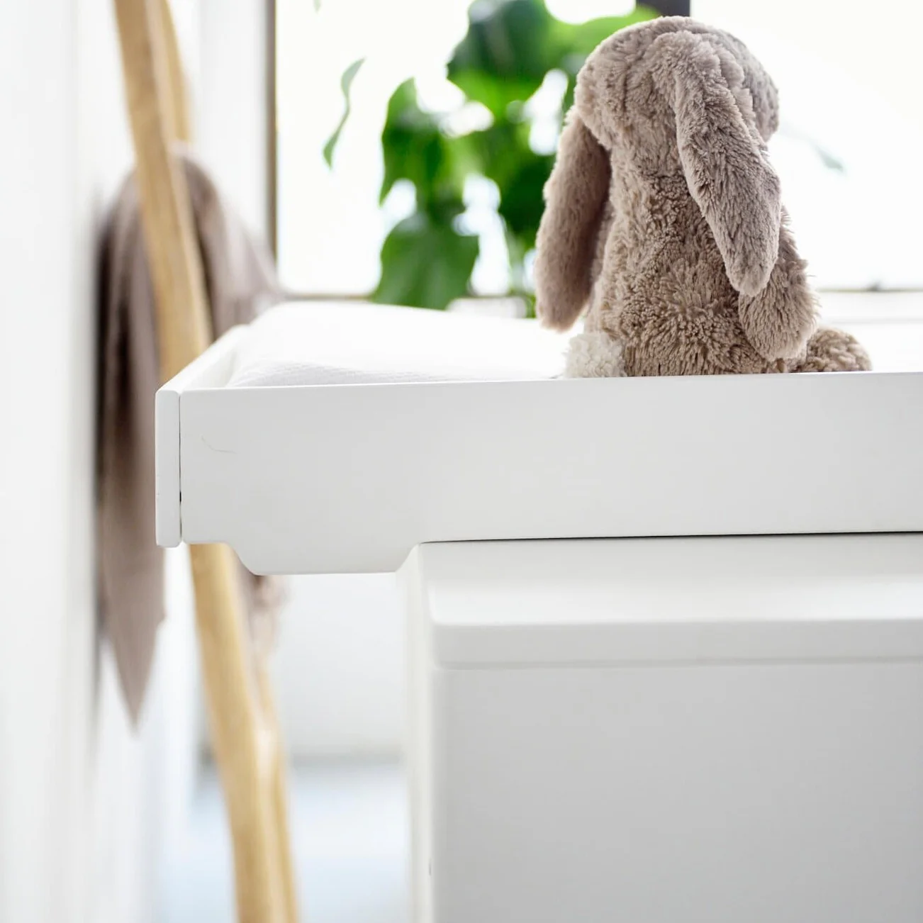 Marelia Chest of Drawers - White - Image 12