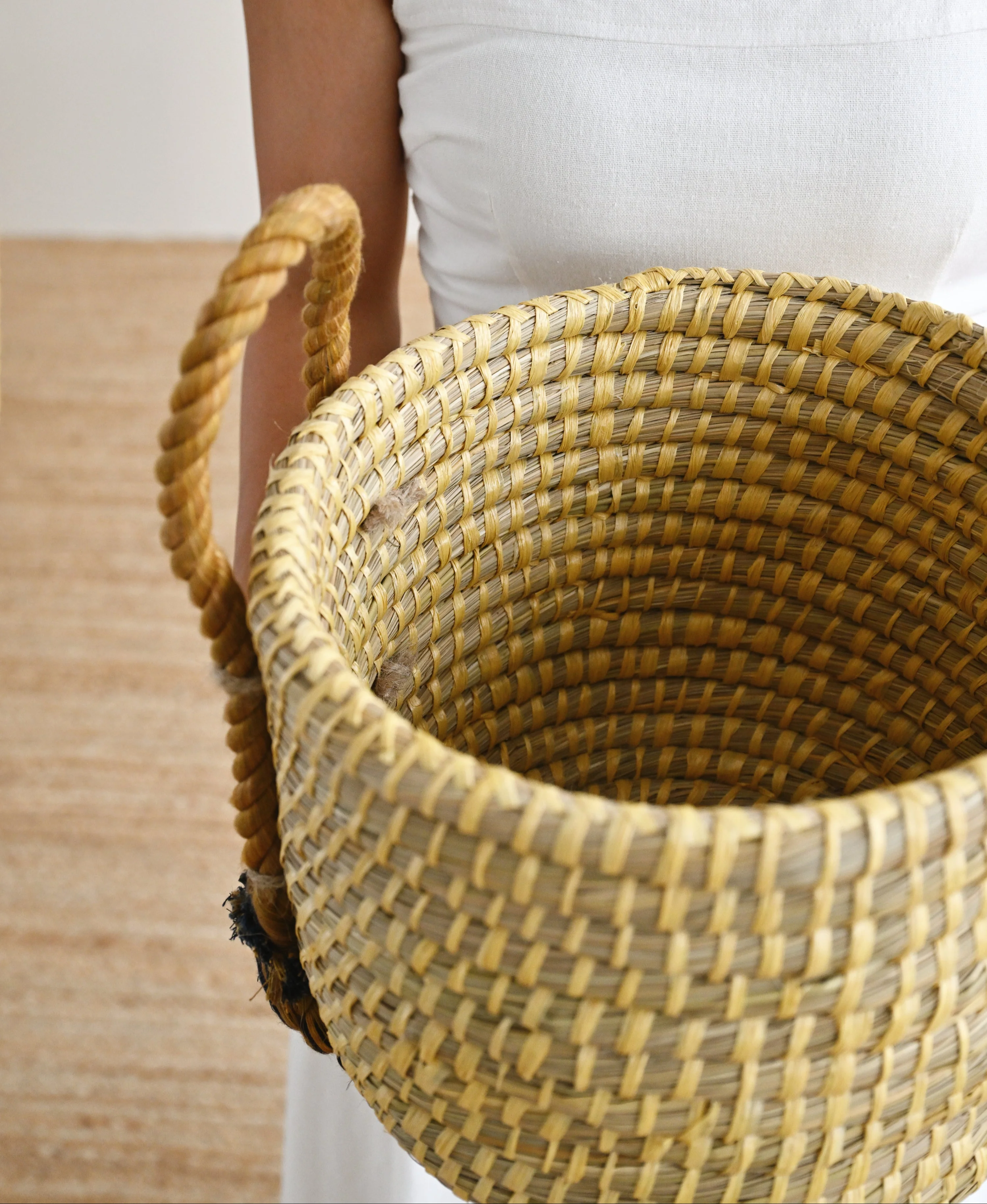 Marina Rope Handle Basket - Image 4