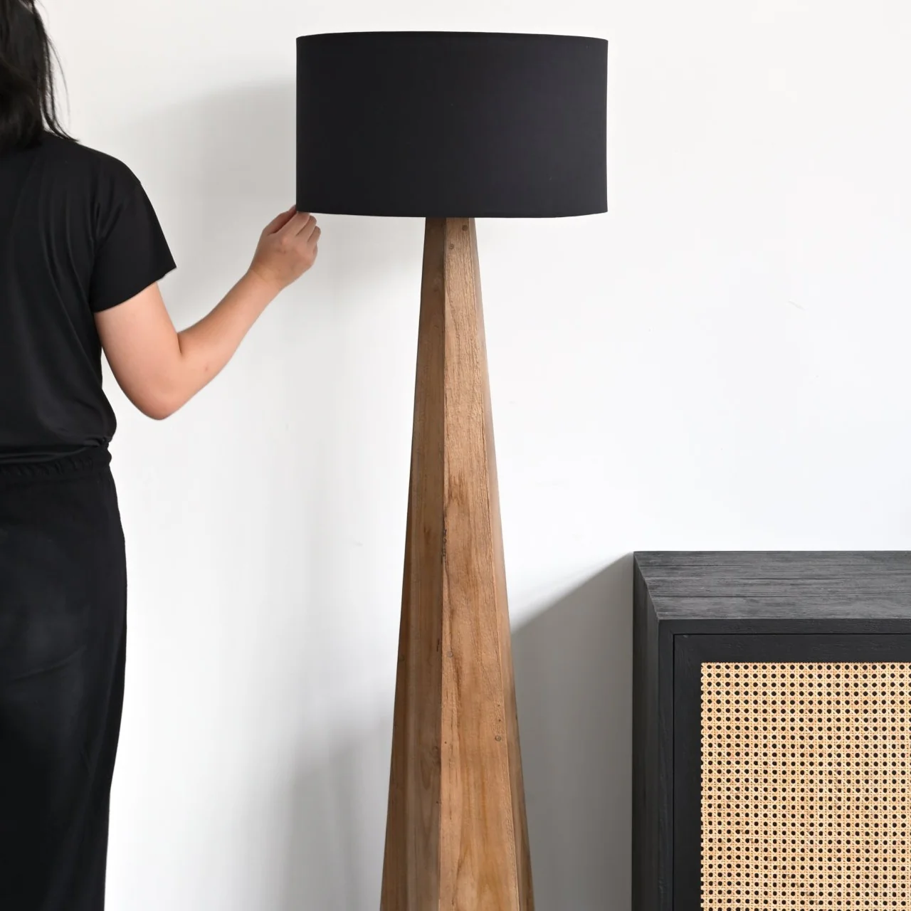 Montigo Floor Lamp - Image 7