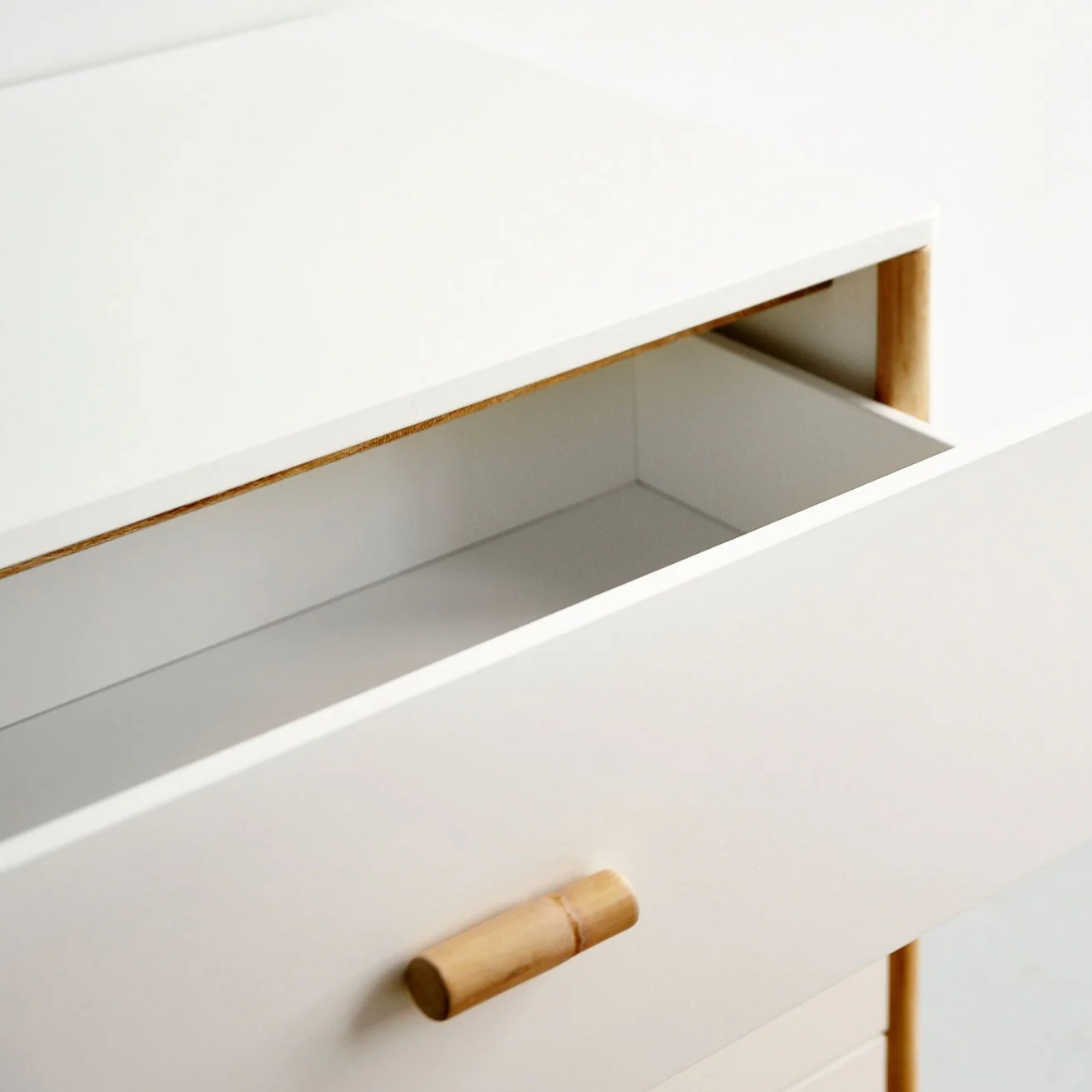 Oceane Chest of Drawers - Image 4