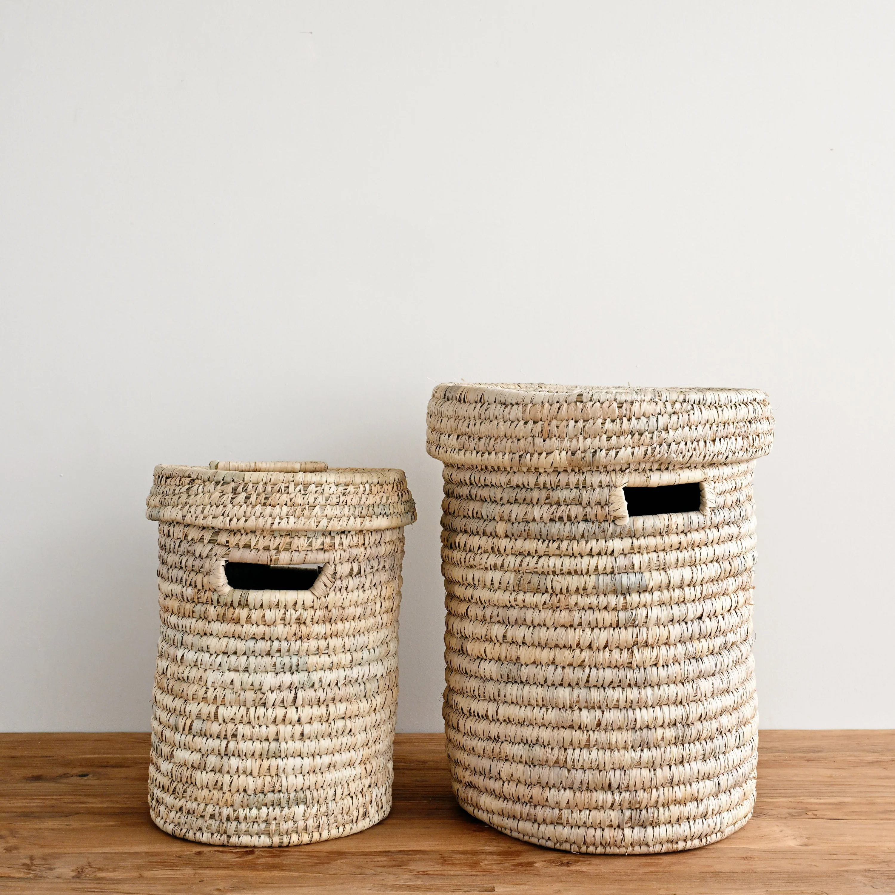 Palm Cove Laundry Basket with Lid - Image 4