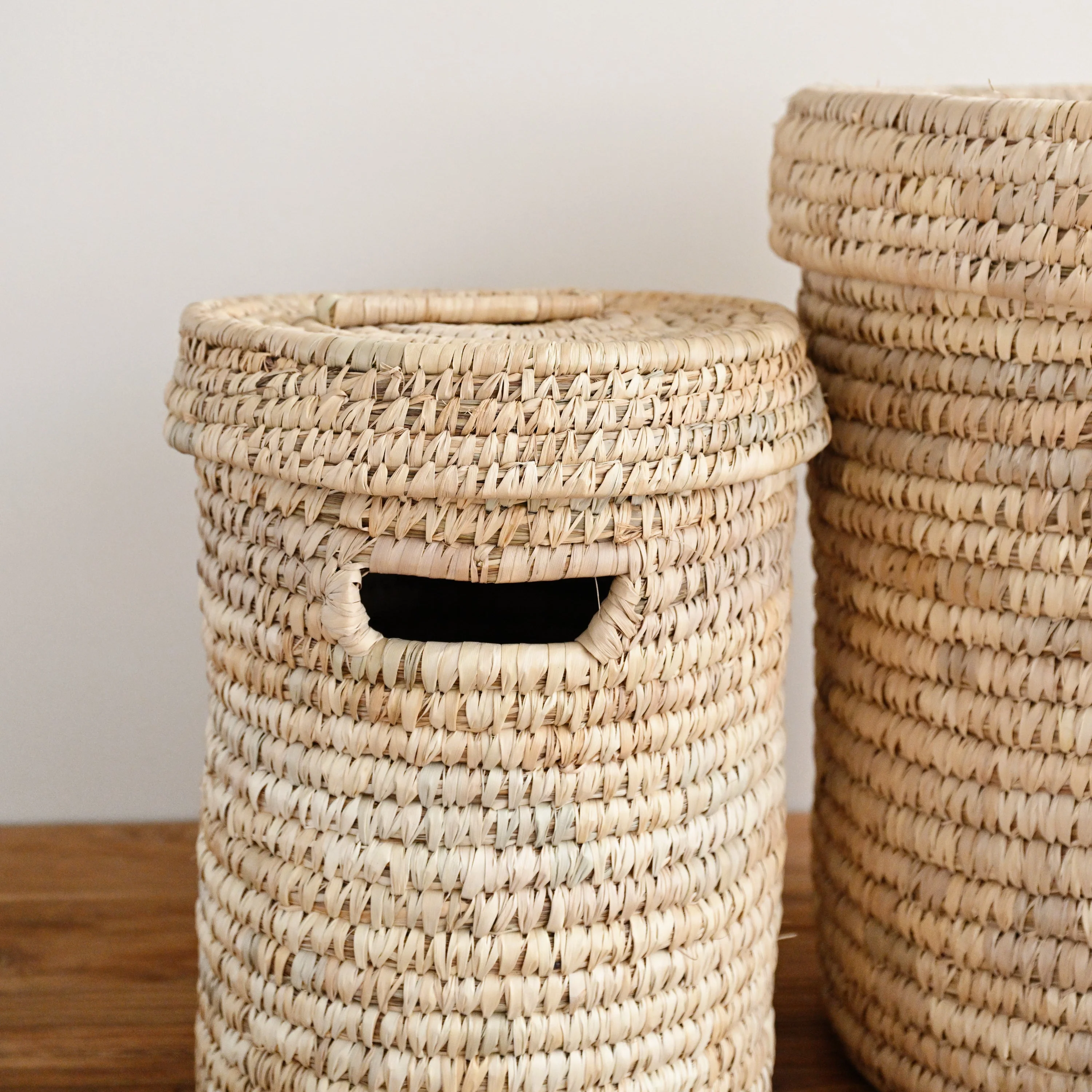 Palm Cove Laundry Basket with Lid - Image 7