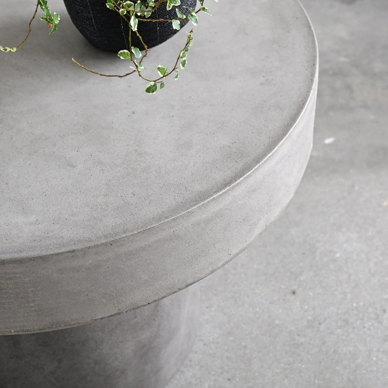 Pedestal Concrete Coffee Table - Grey - Image 5