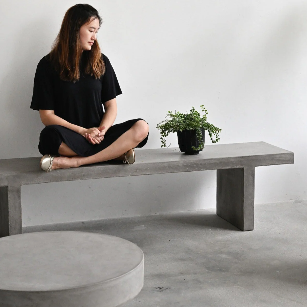 Pedestal Concrete Coffee Table - Grey - Image 6