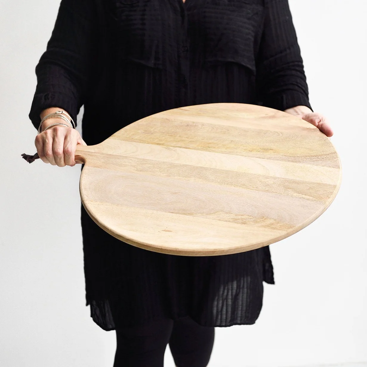 Round Mango Wood Board - Image 3