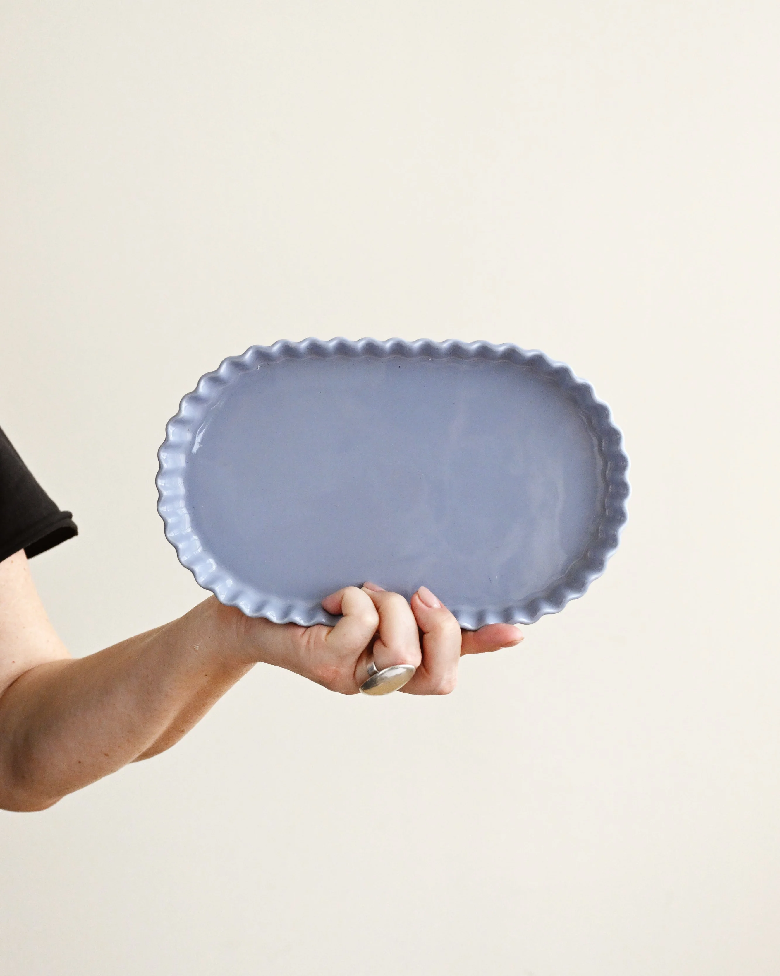 Ruffle Oval Serving Bowl 25cm - Twilight