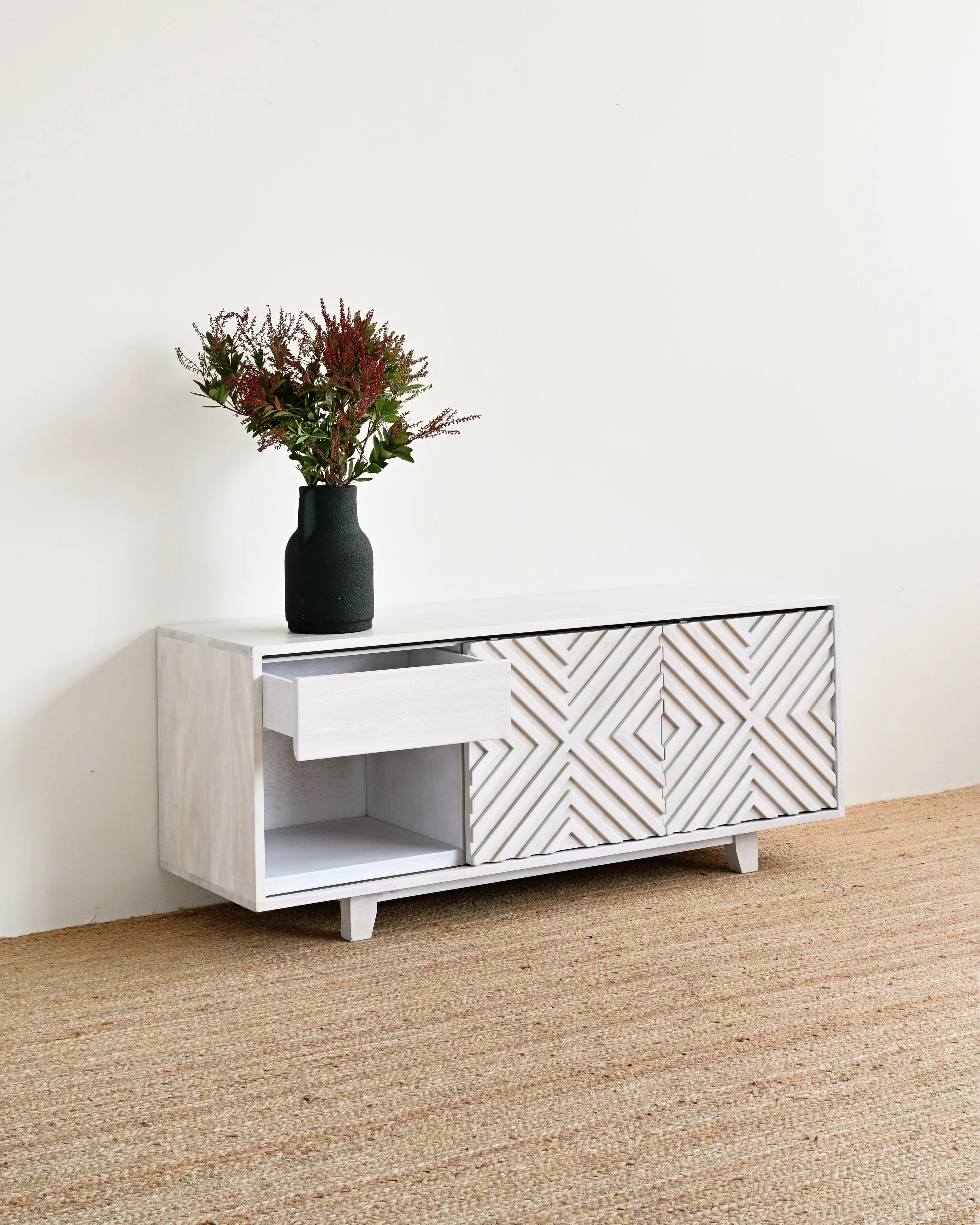 Siku TV Cabinet 140cm - White Wash - Image 3