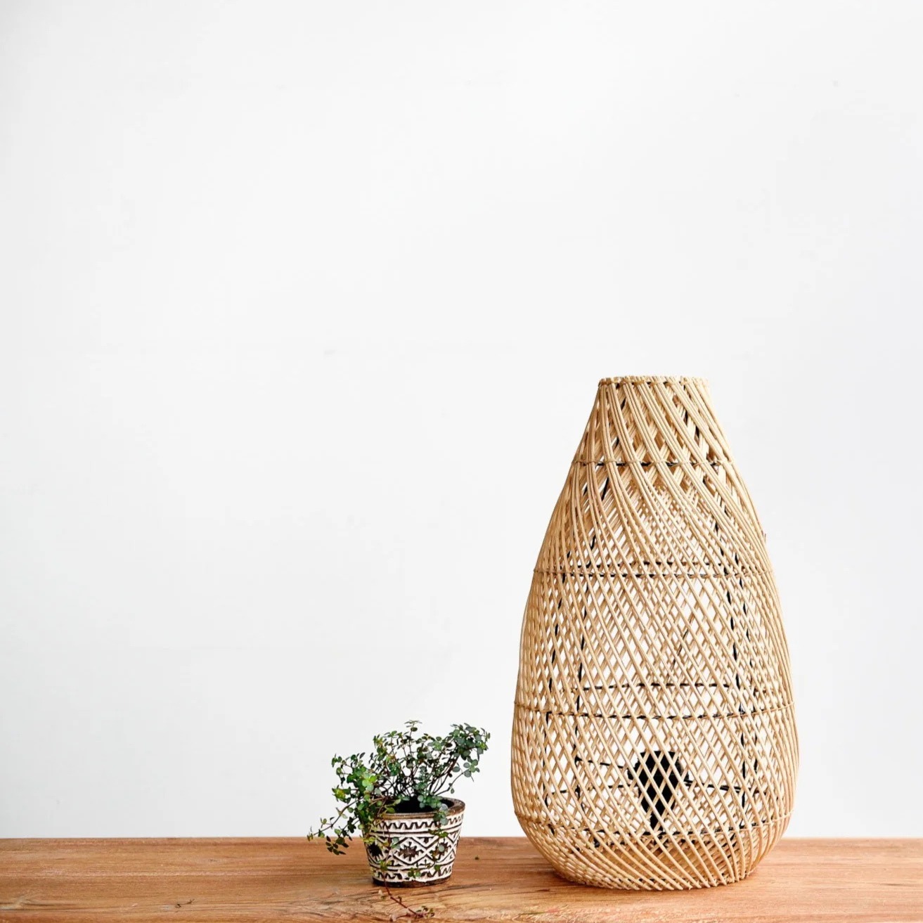 Silang Standing Lamp - Image 5