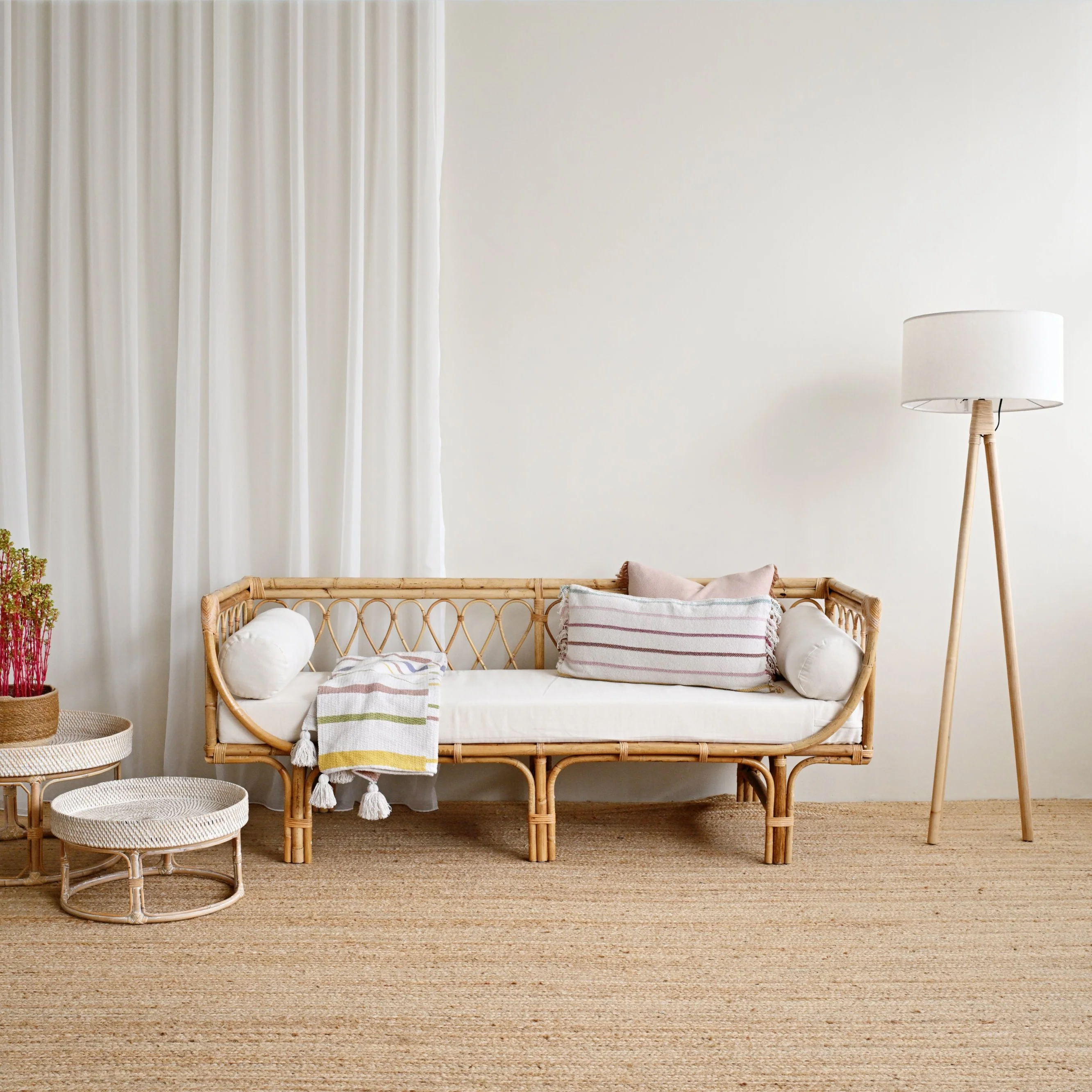 Small Aliki Daybed - Image 3