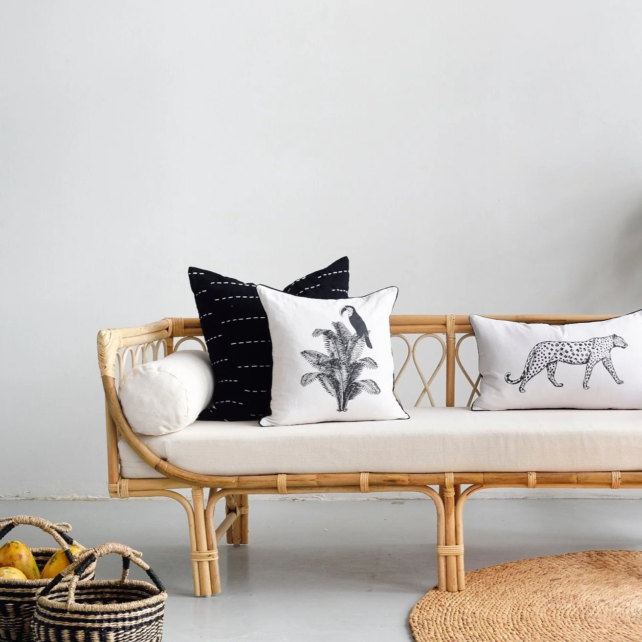 Small Aliki Daybed - Image 5