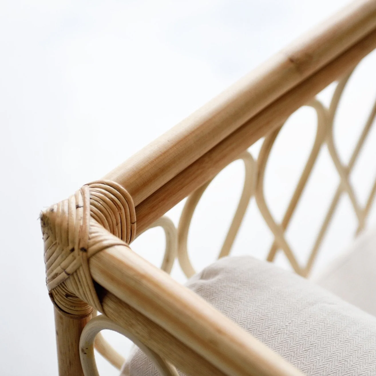 Small Aliki Daybed - Image 9