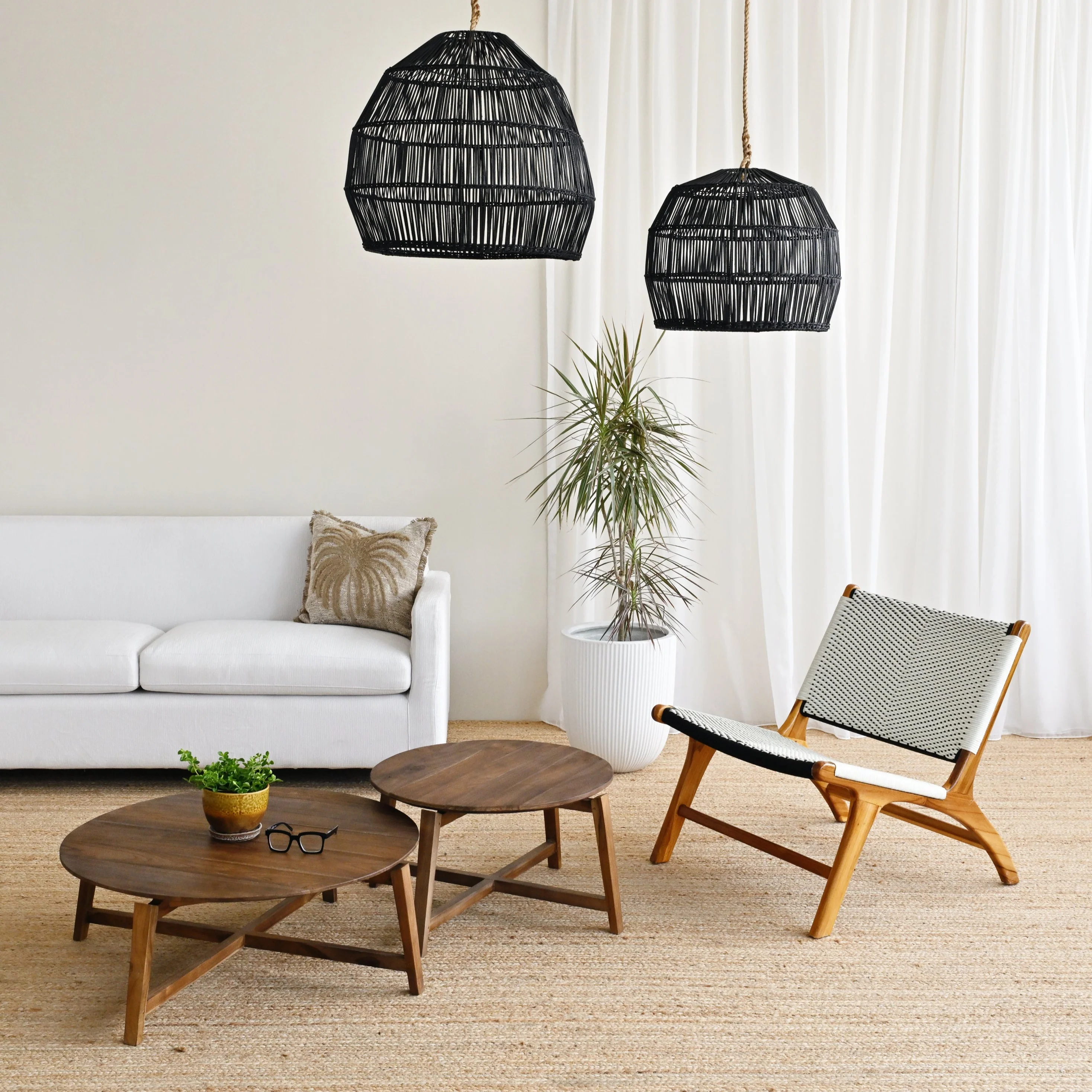 Sofia Lounge Chair - Image 4