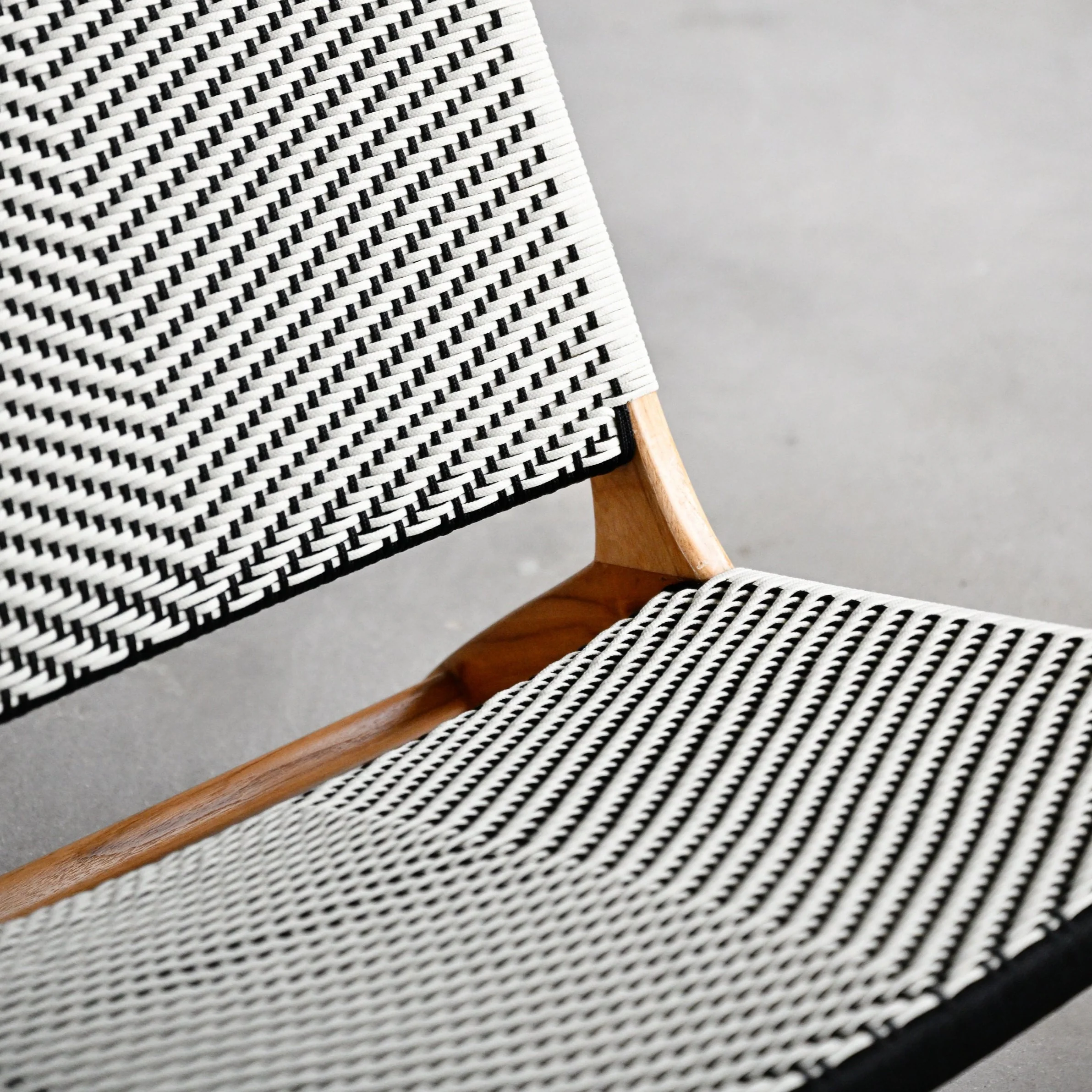 Sofia Lounge Chair - Image 5