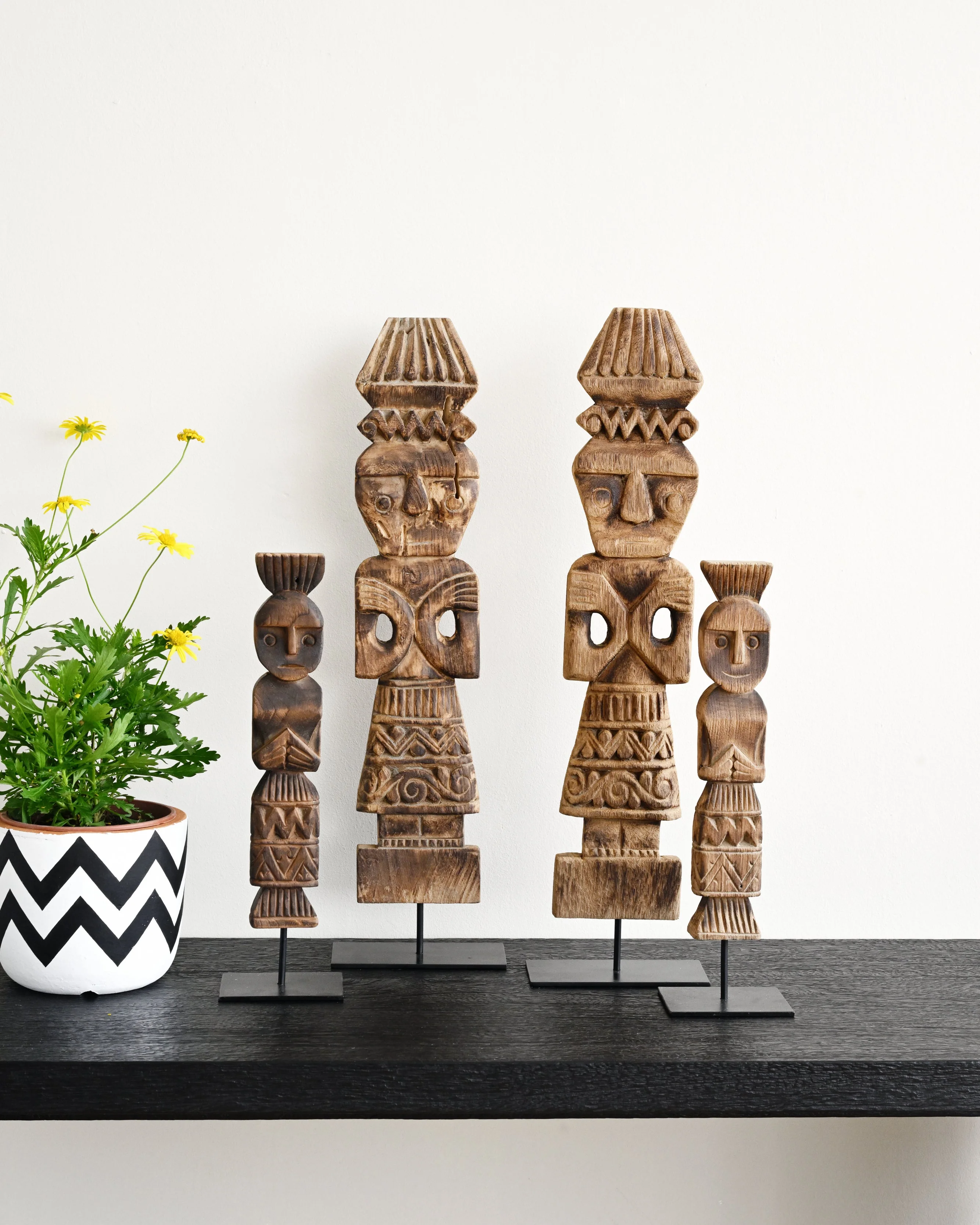 Soka Reclaimed Teak Stand