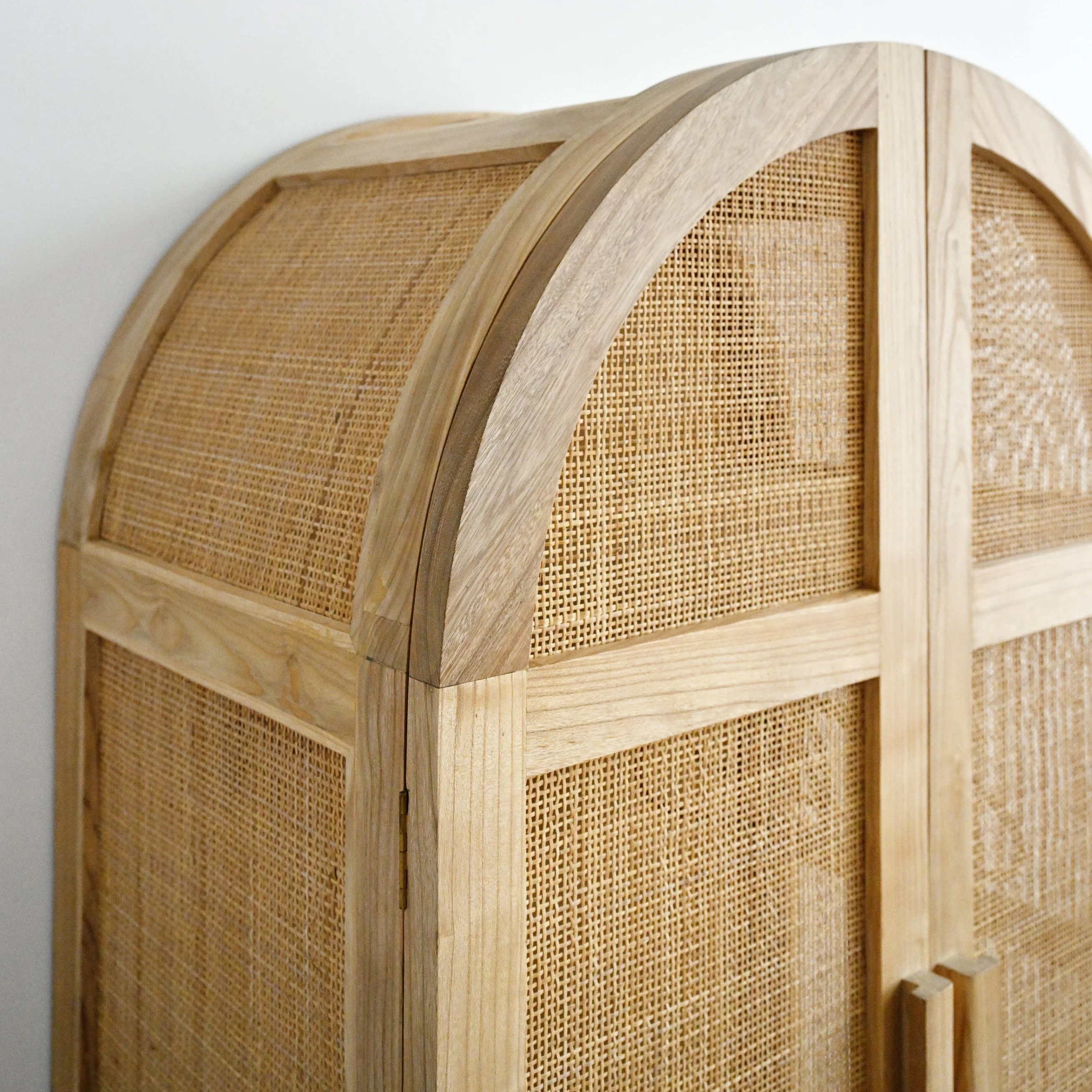 Sunshine Arched Wardrobe - Image 10