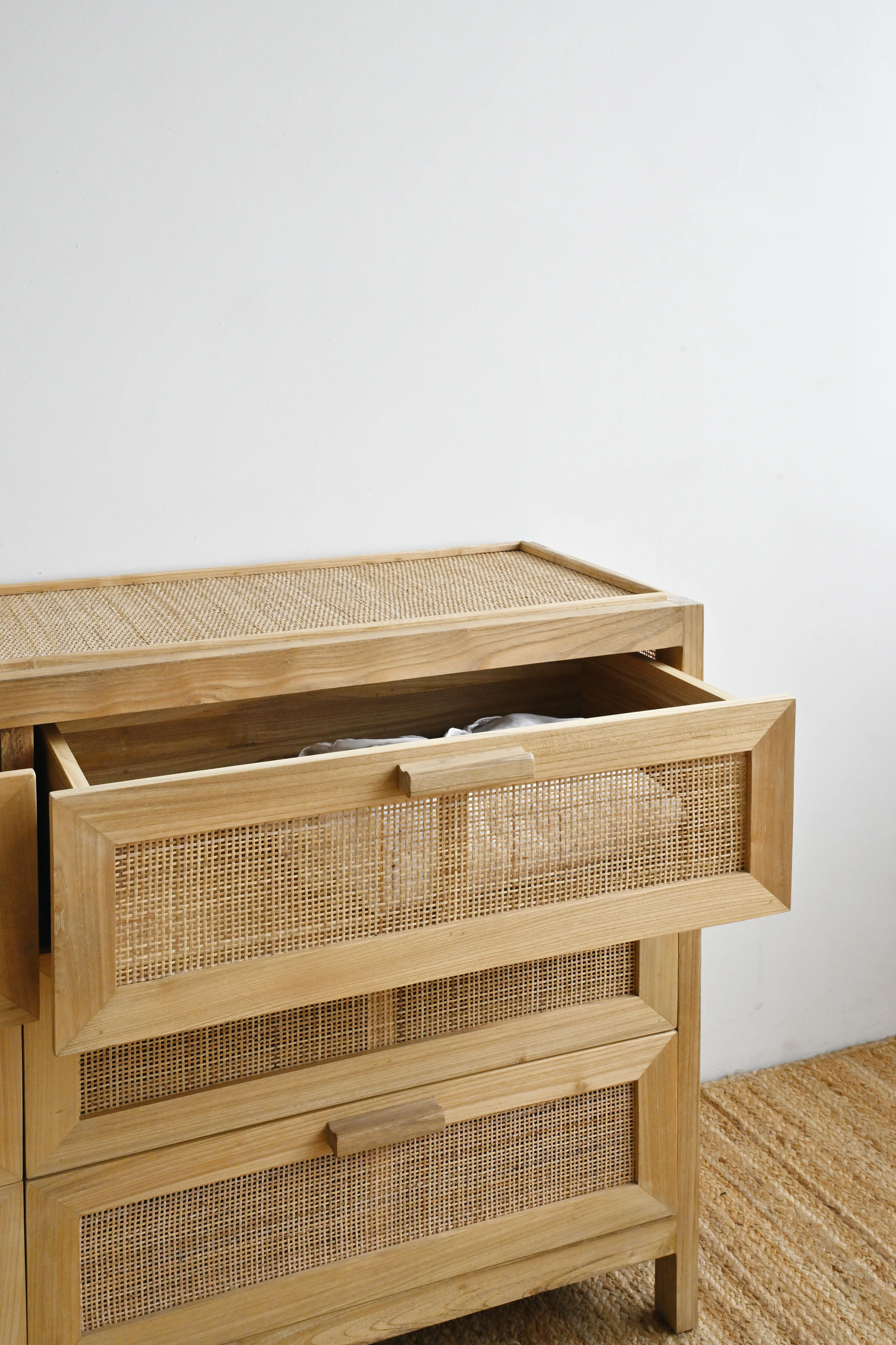 Sunshine 6 Drawer Dresser - Image 10