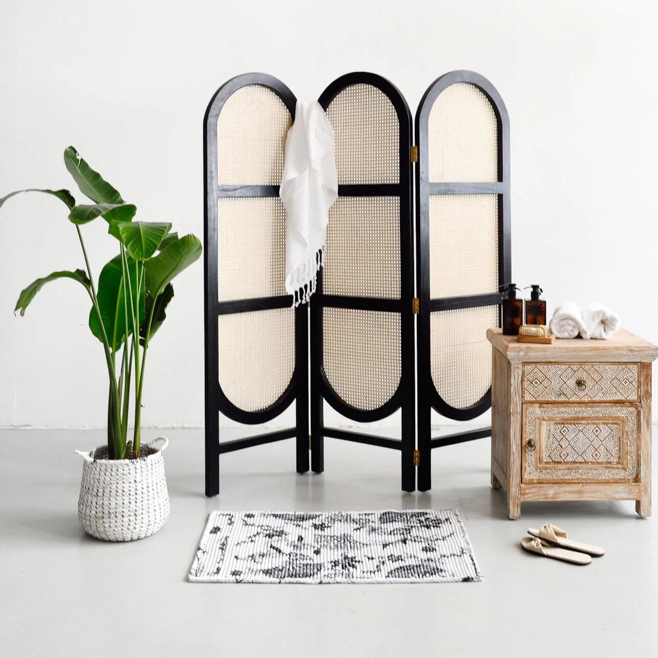 Teak and Natural Rattan Screen - Image 5