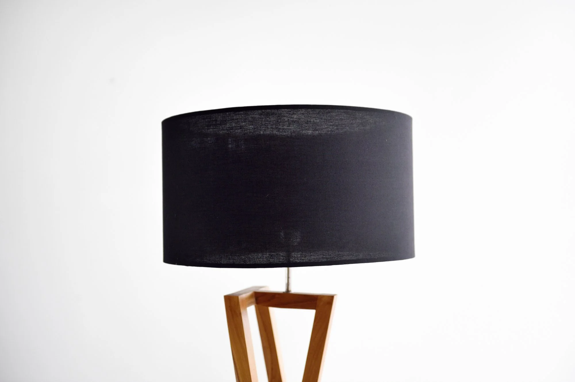 Tripod Standing Lamp - Image 10